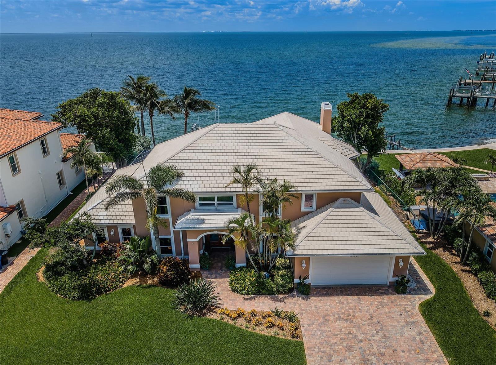 1988 CAROLINA CIR NE