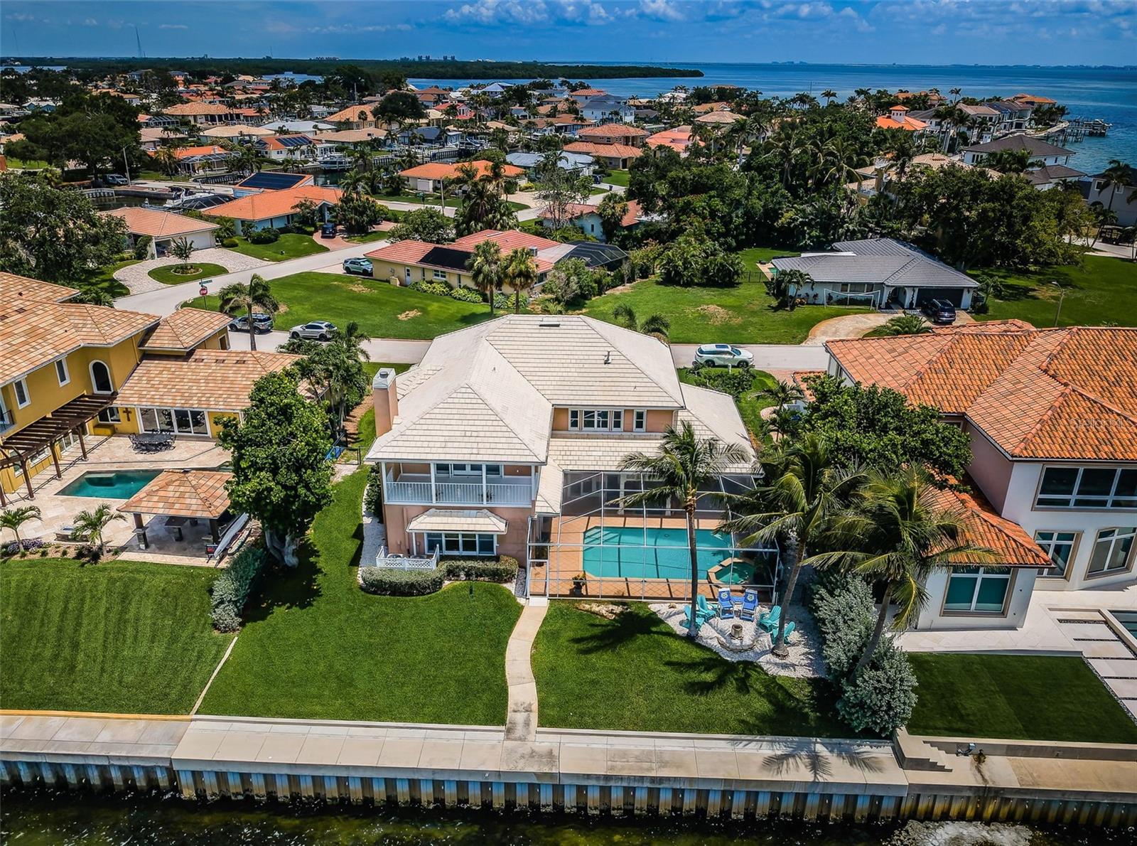 1988 CAROLINA CIR NE