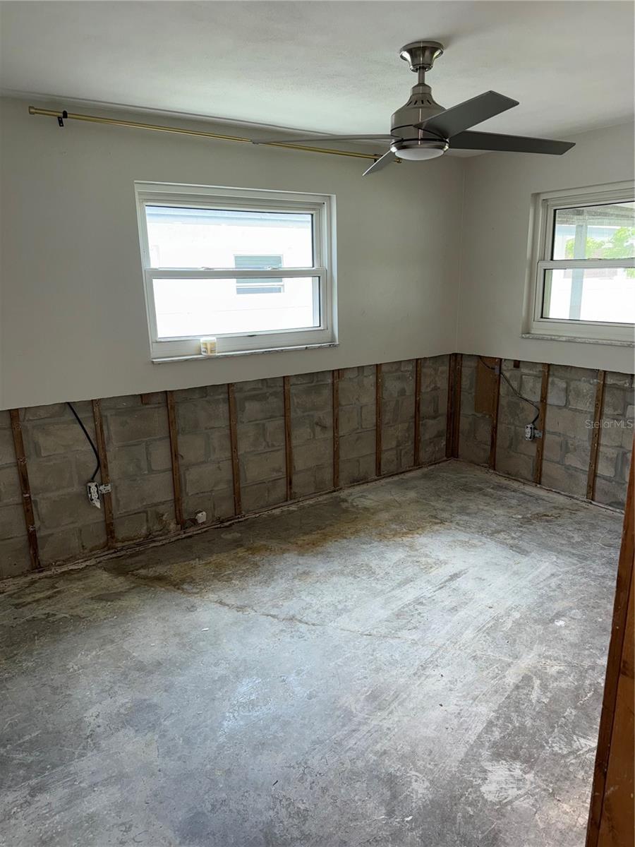 1882 MARYLAND AVE NE