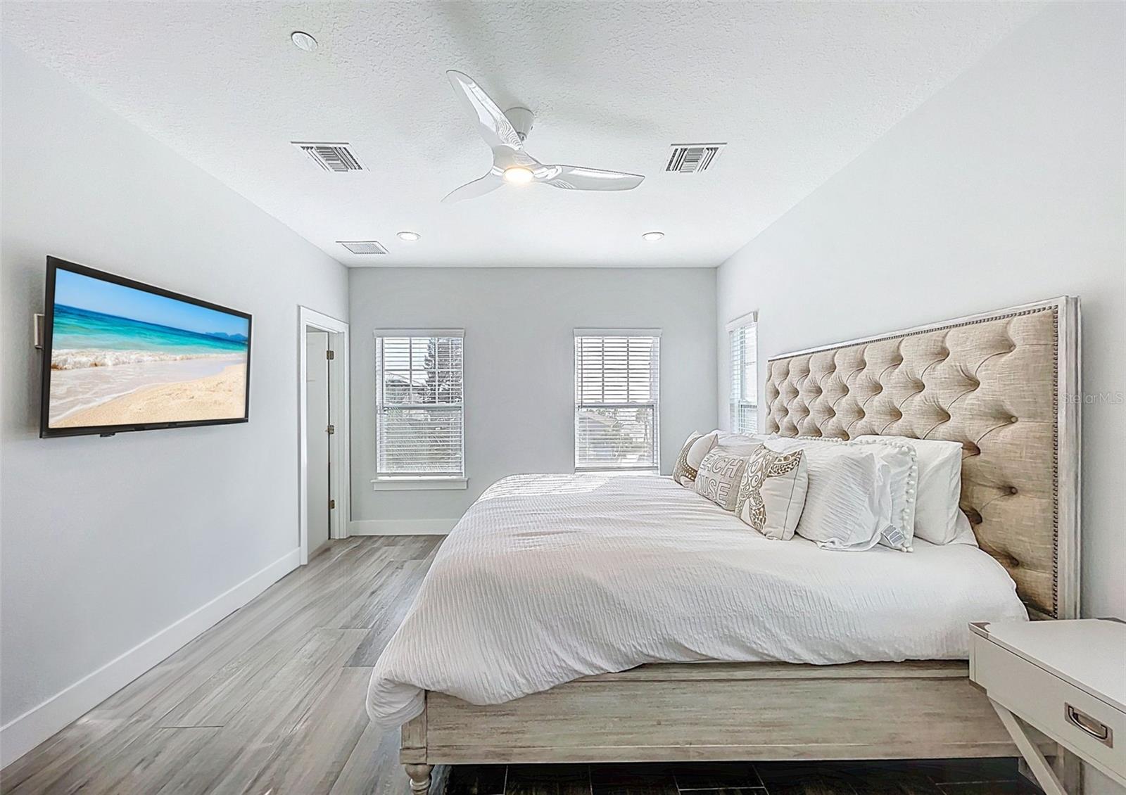 19915 GULF BLVD #206