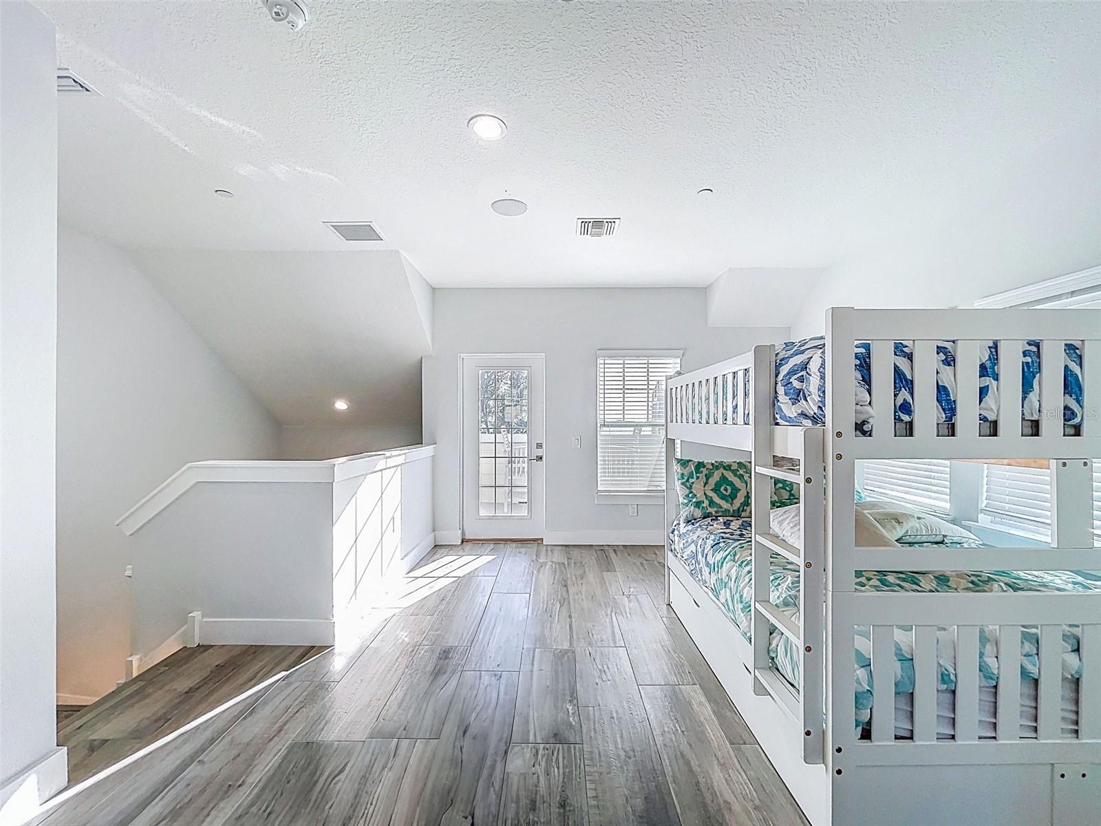 19915 GULF BLVD #206