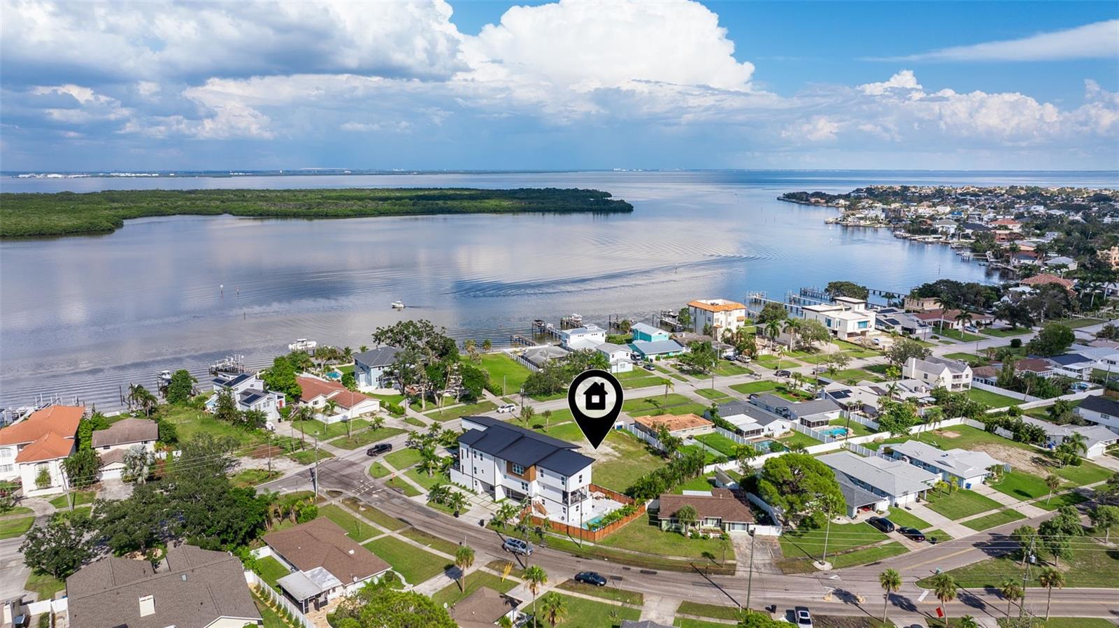 6046 BAYOU GRANDE BLVD NE