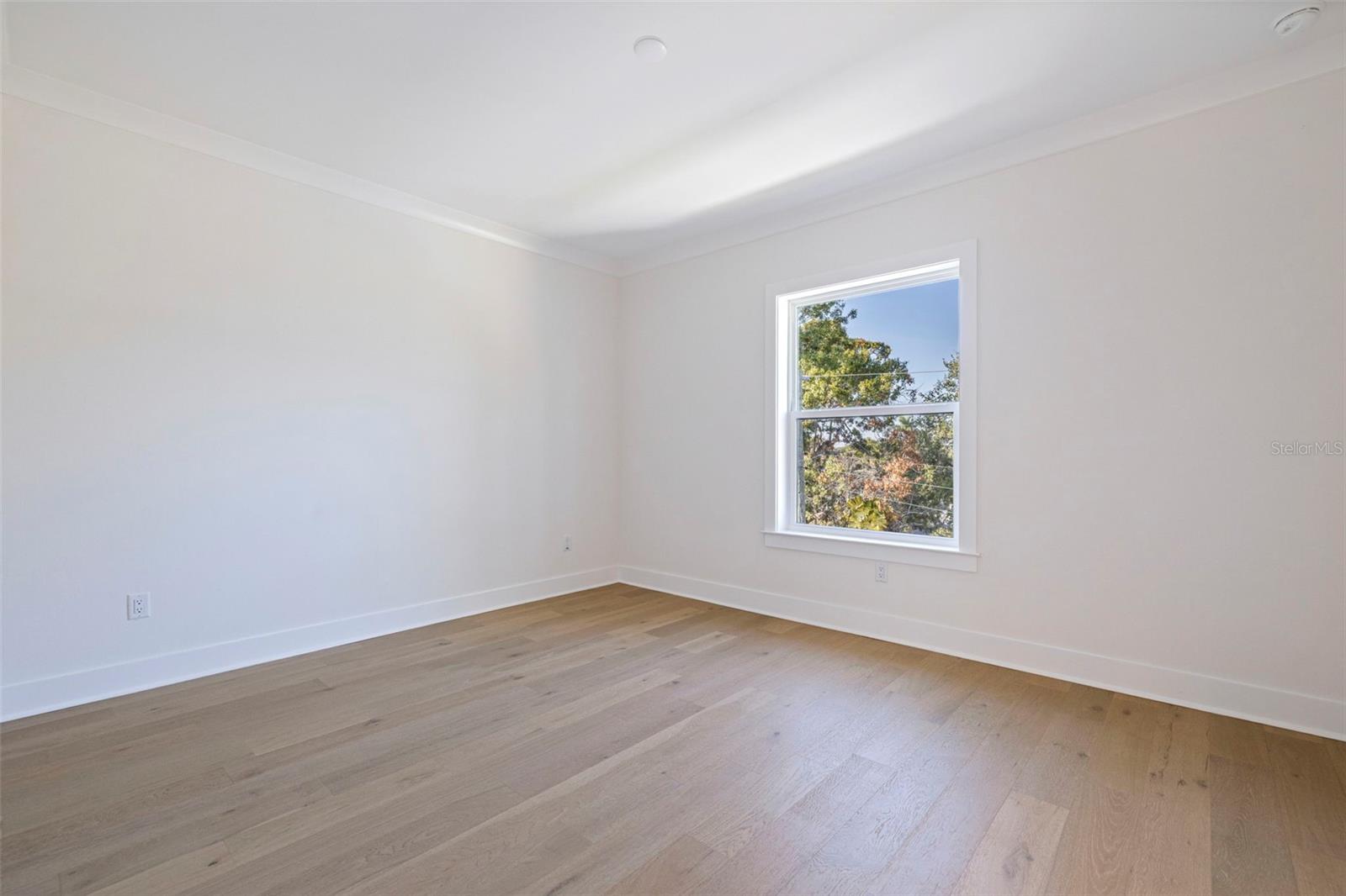 1851 MISSISSIPPI AVE NE