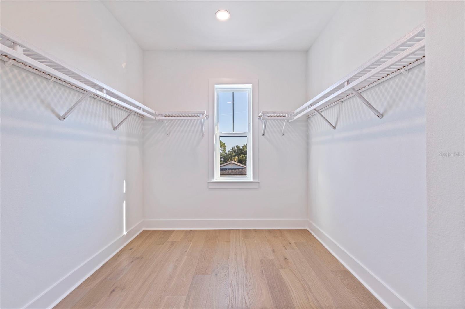 1851 MISSISSIPPI AVE NE