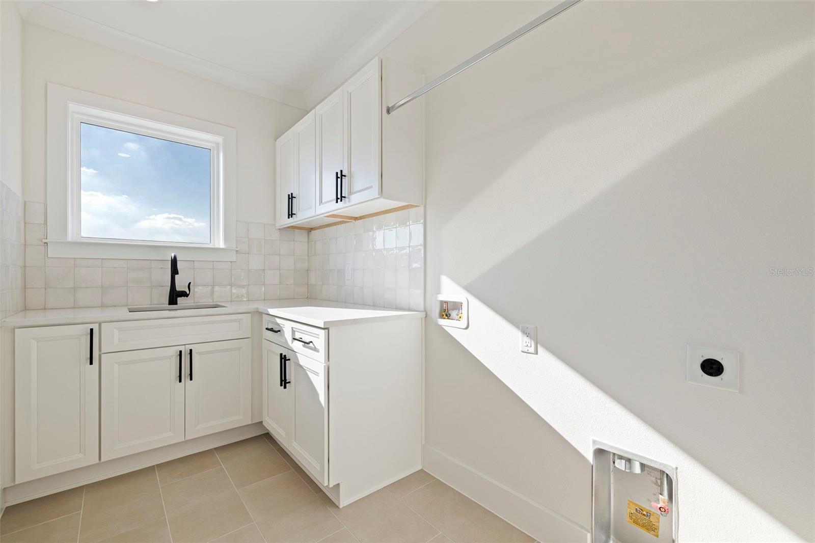 1851 MISSISSIPPI AVE NE