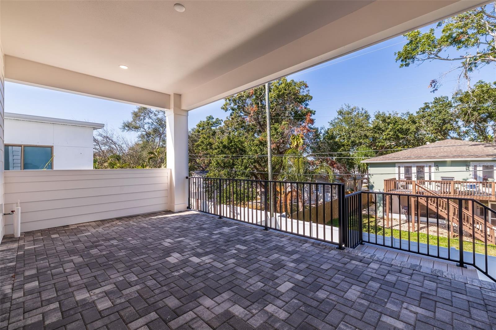 1851 MISSISSIPPI AVE NE