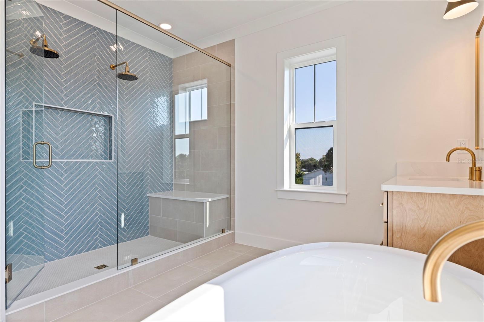 1851 MISSISSIPPI AVE NE