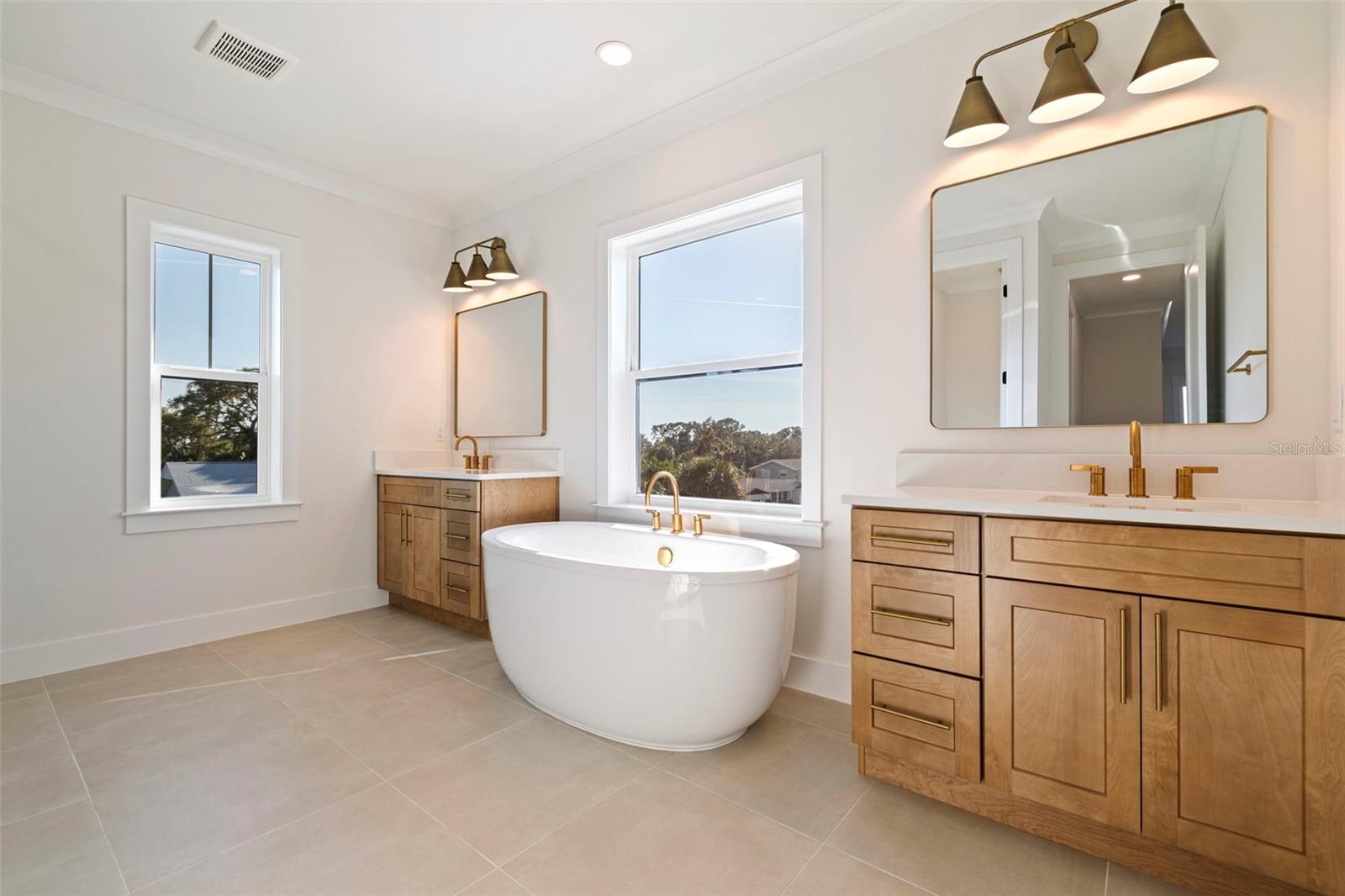 1851 MISSISSIPPI AVE NE