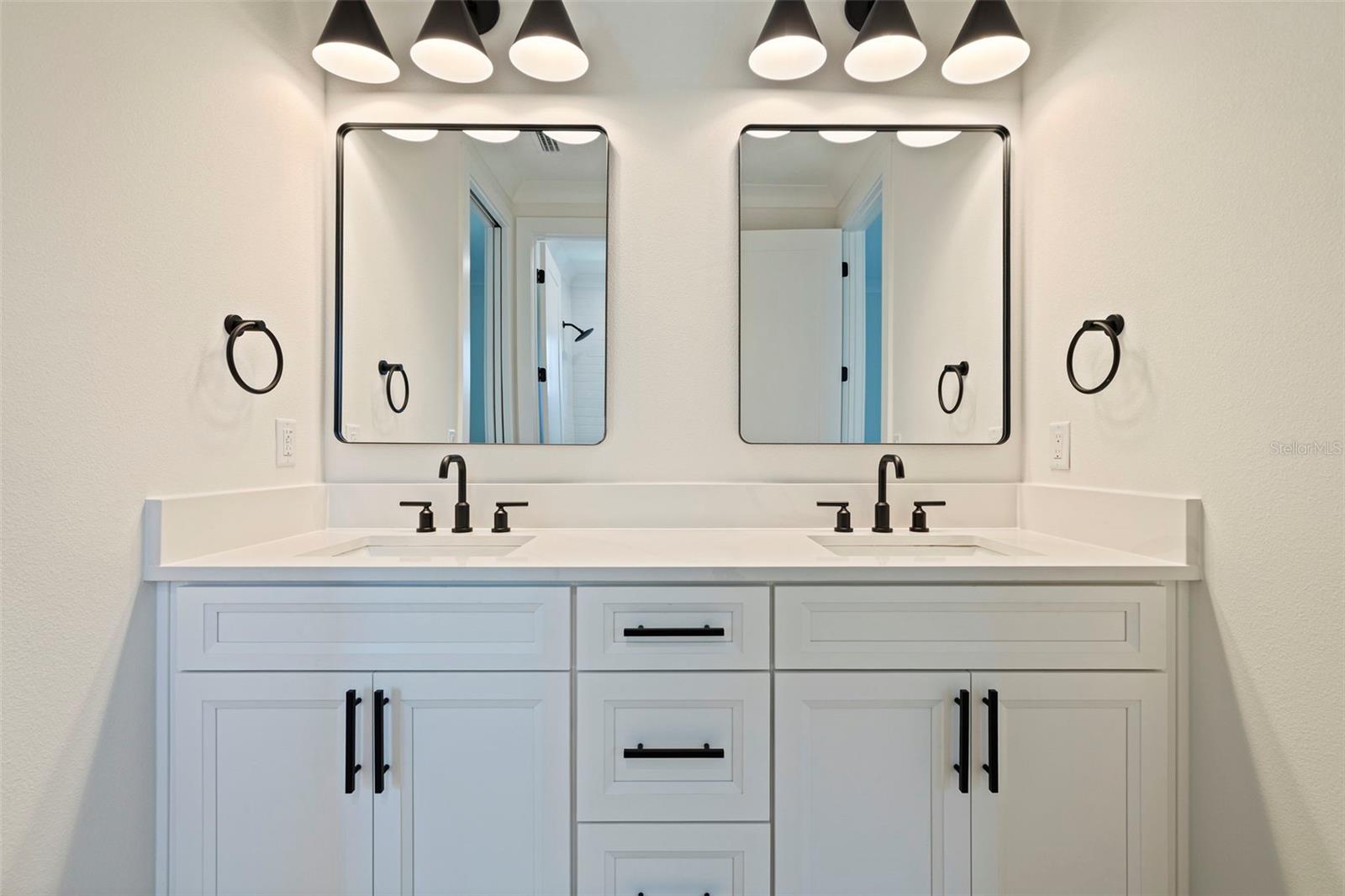 1851 MISSISSIPPI AVE NE