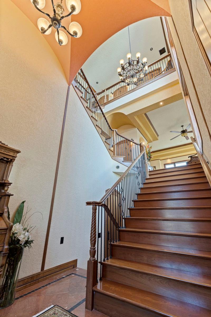 1815 BAYOU GRANDE BLVD NE