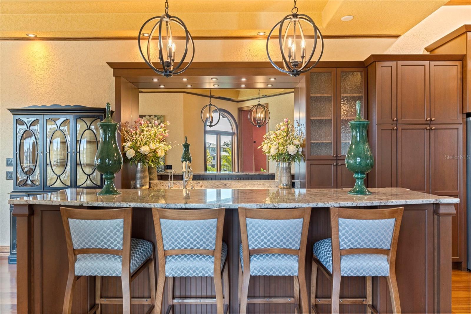 1815 BAYOU GRANDE BLVD NE