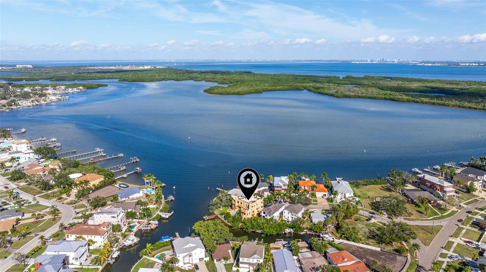 1815 BAYOU GRANDE BLVD NE