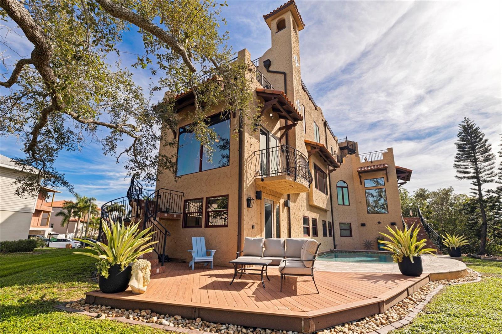 1815 BAYOU GRANDE BLVD NE