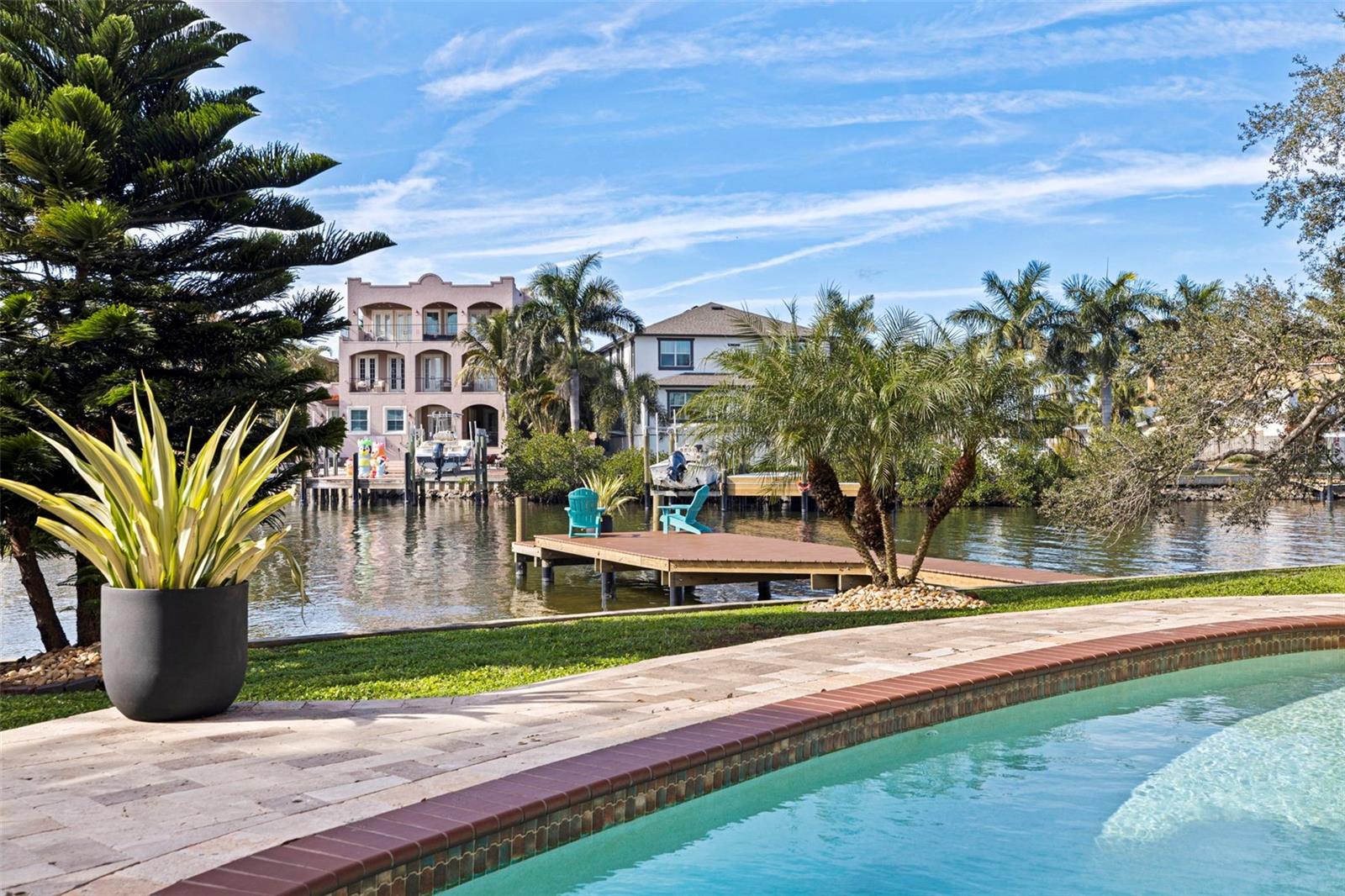 1815 BAYOU GRANDE BLVD NE