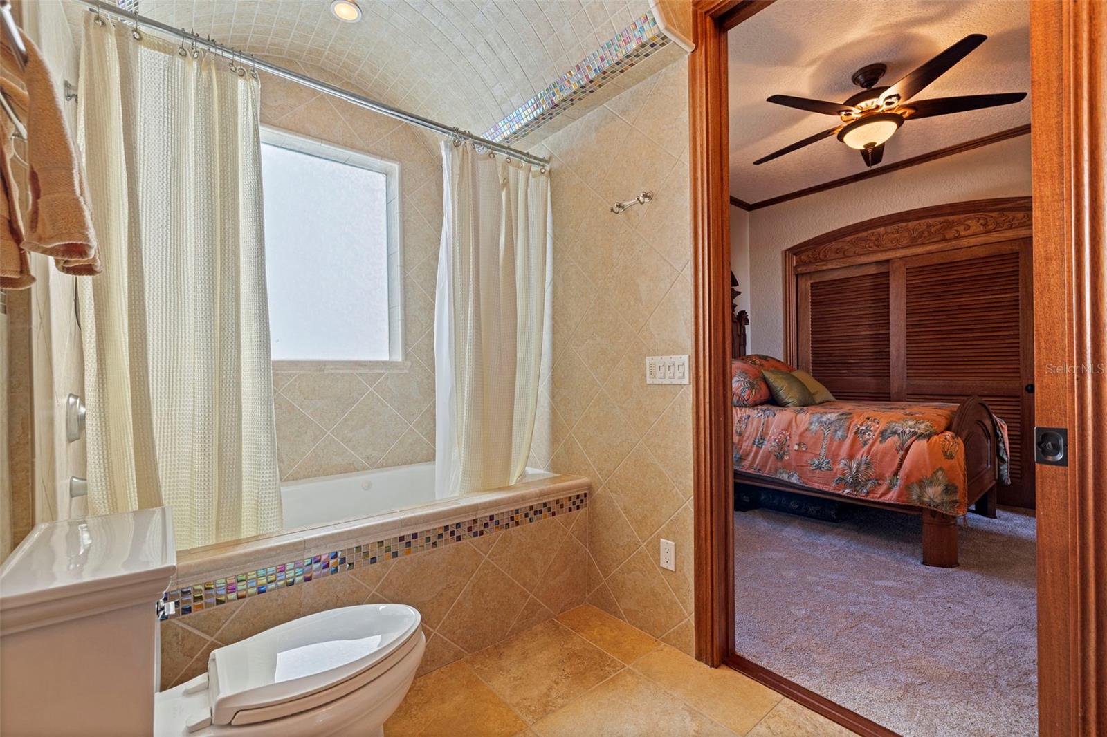 1815 BAYOU GRANDE BLVD NE