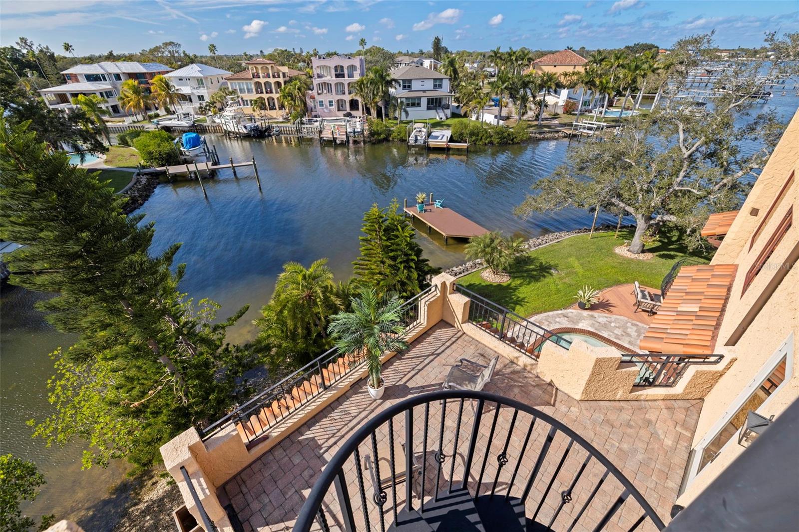 1815 BAYOU GRANDE BLVD NE