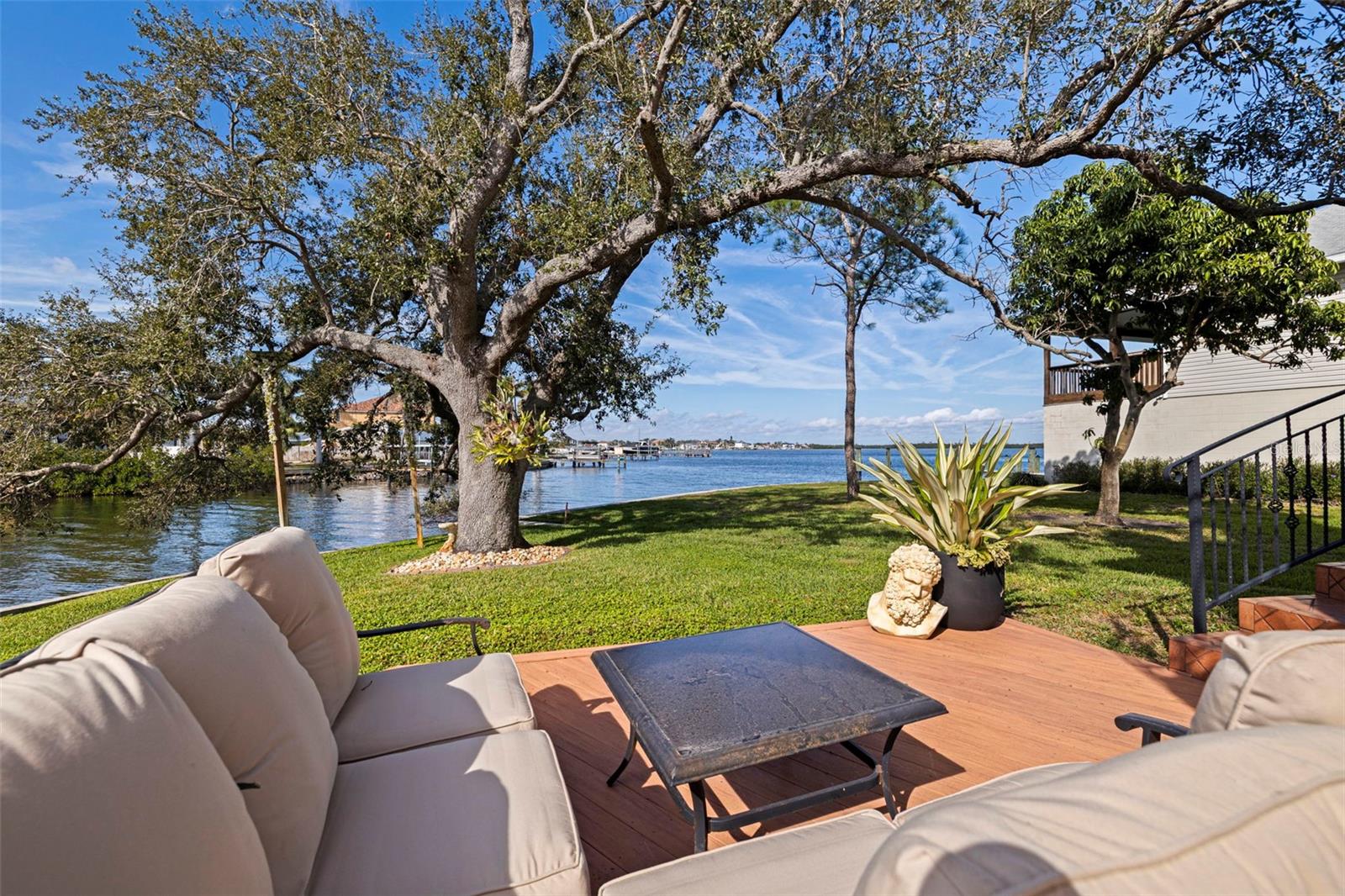 1815 BAYOU GRANDE BLVD NE