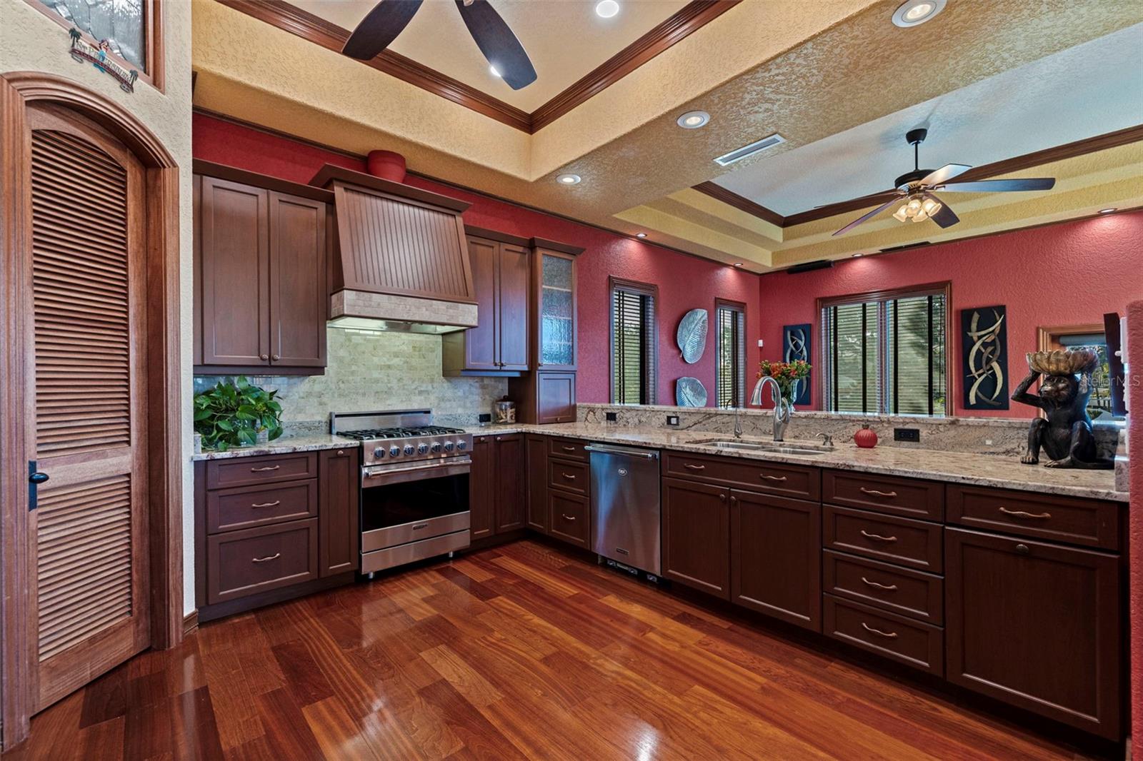 1815 BAYOU GRANDE BLVD NE