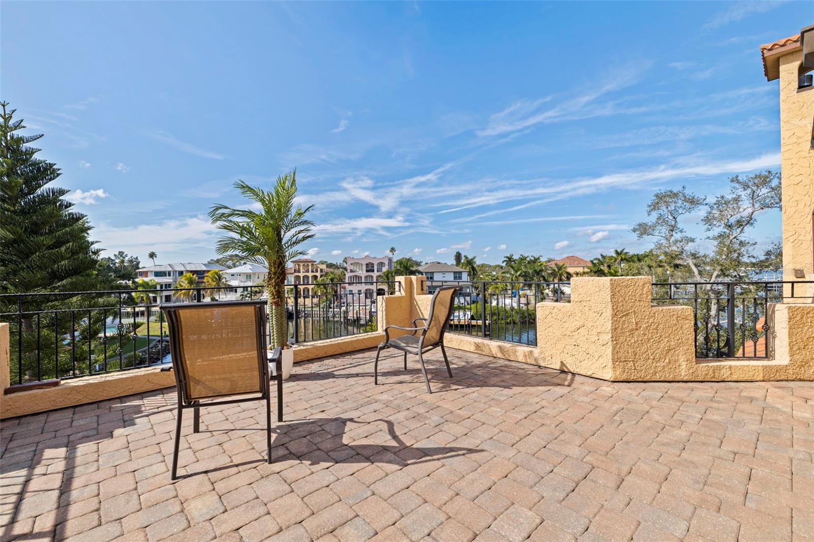 1815 BAYOU GRANDE BLVD NE