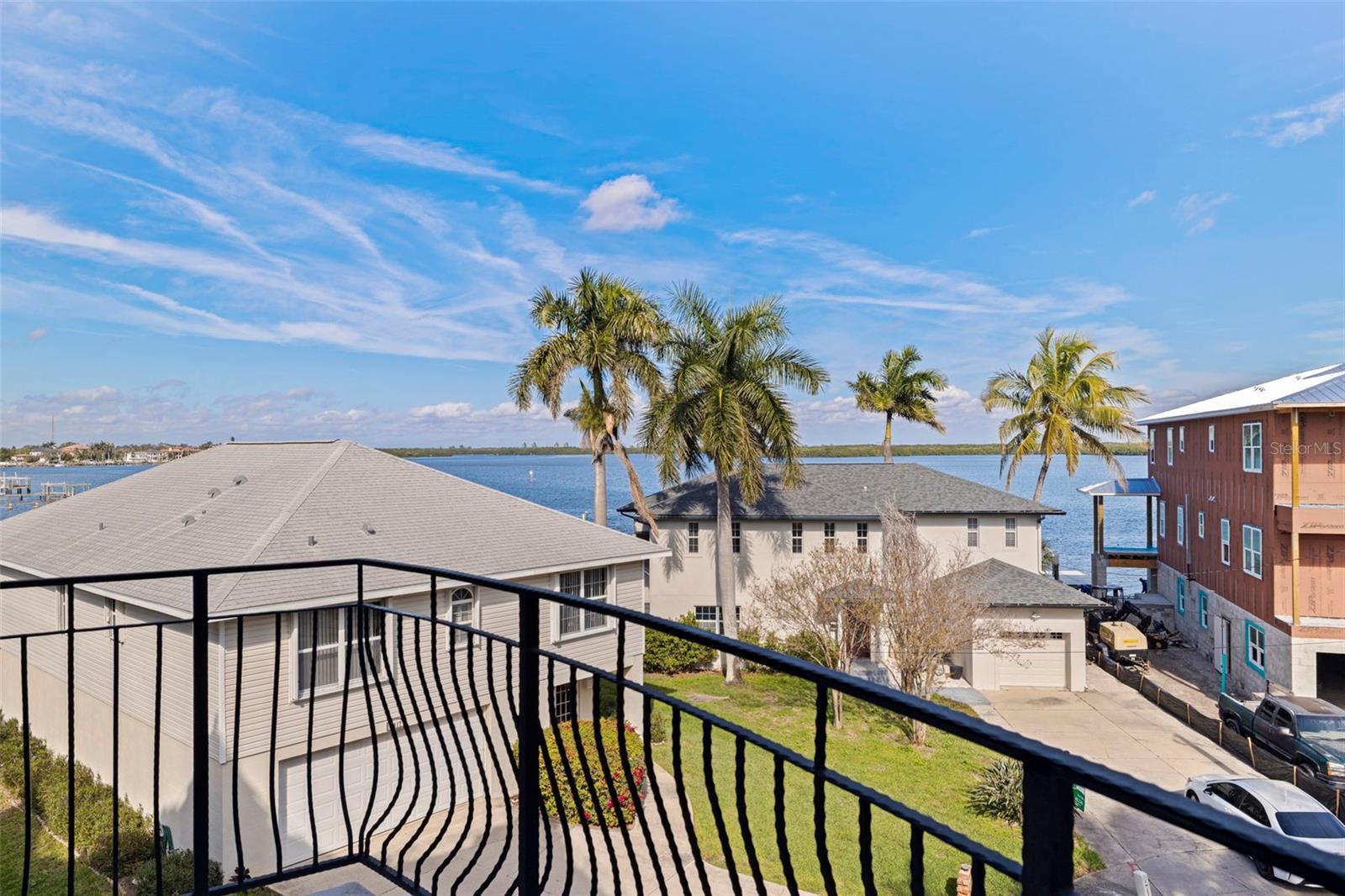 1815 BAYOU GRANDE BLVD NE