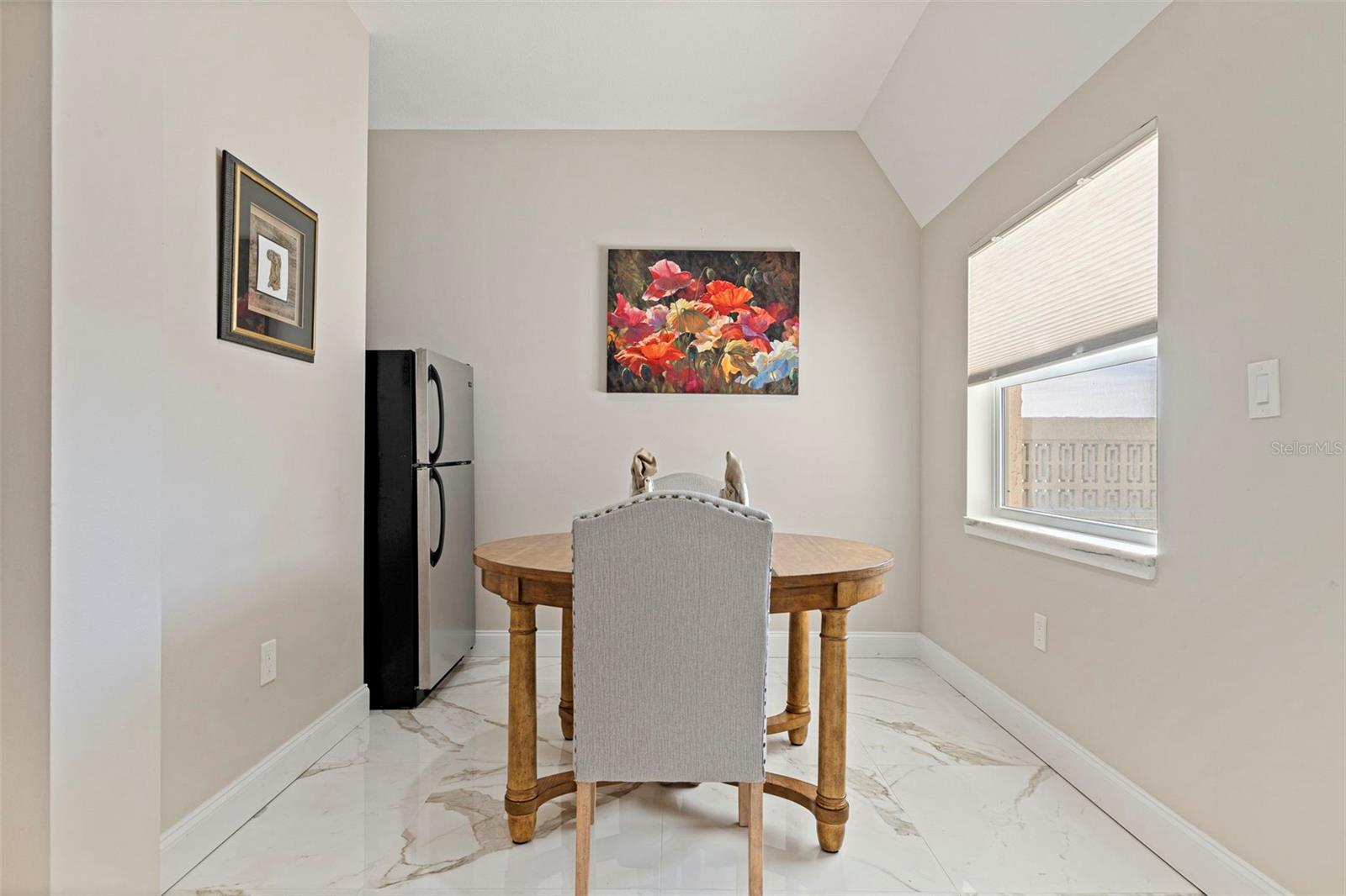 6020 SHORE BLVD S #1101