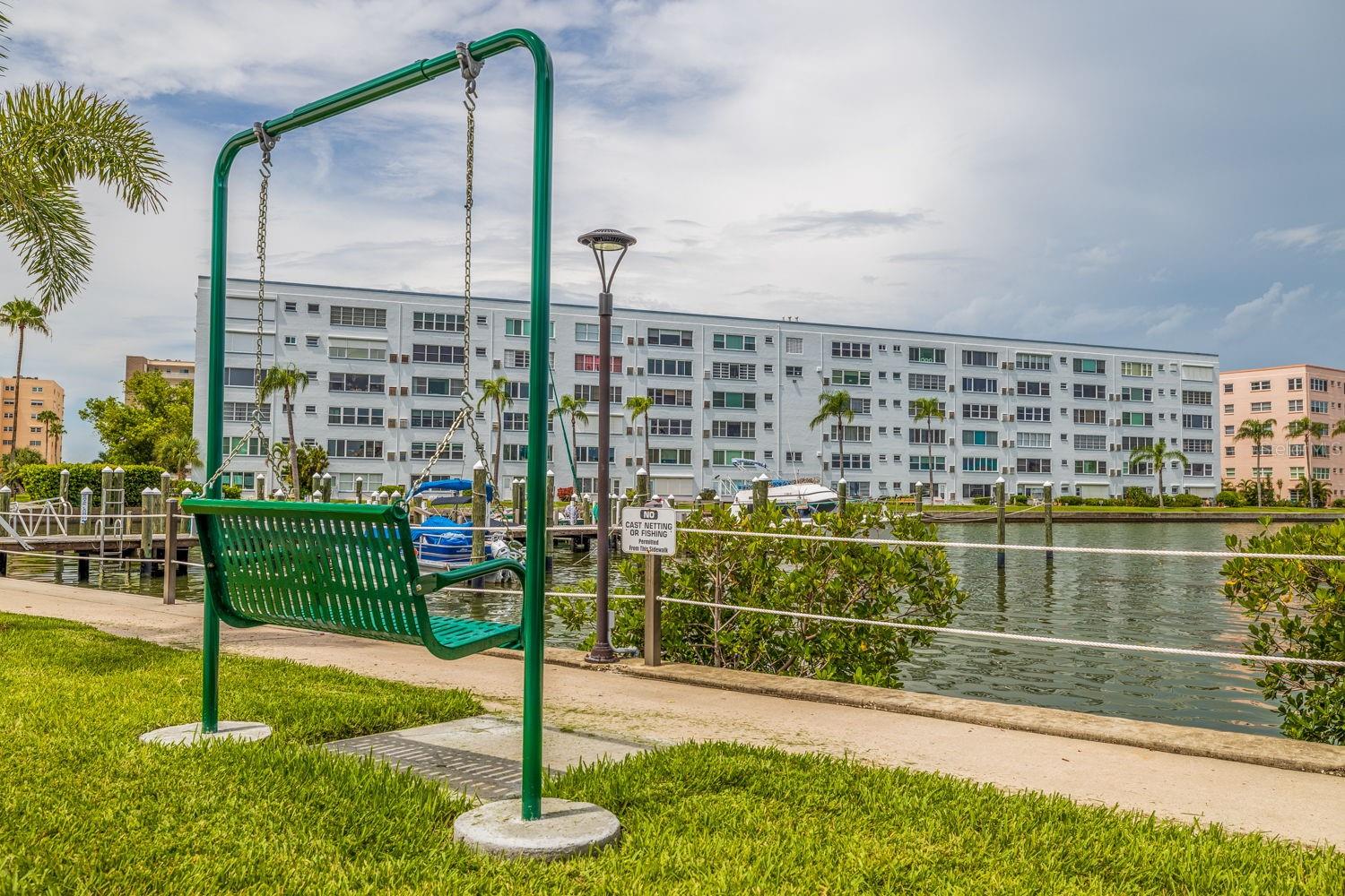 6020 SHORE BLVD S #1101