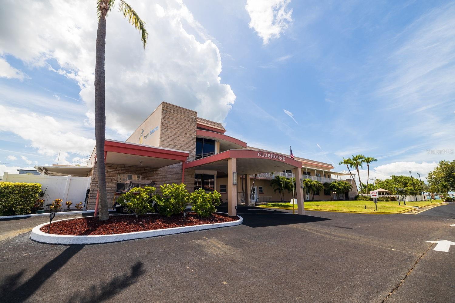 6020 SHORE BLVD S #1101