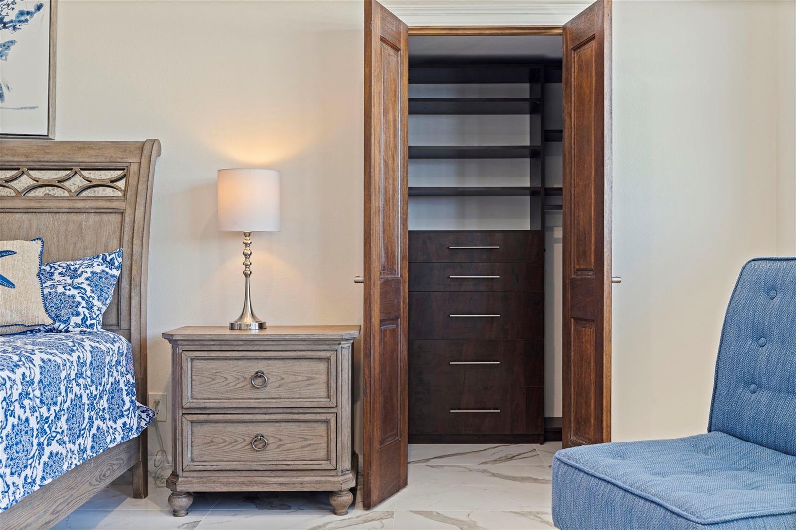 6020 SHORE BLVD S #1101