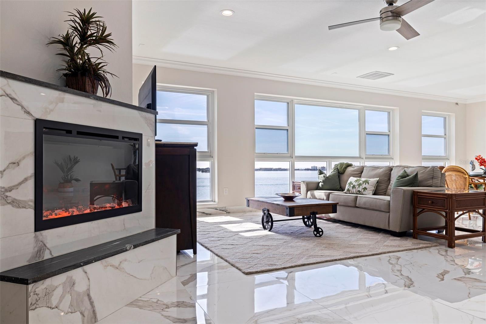 6020 SHORE BLVD S #1101