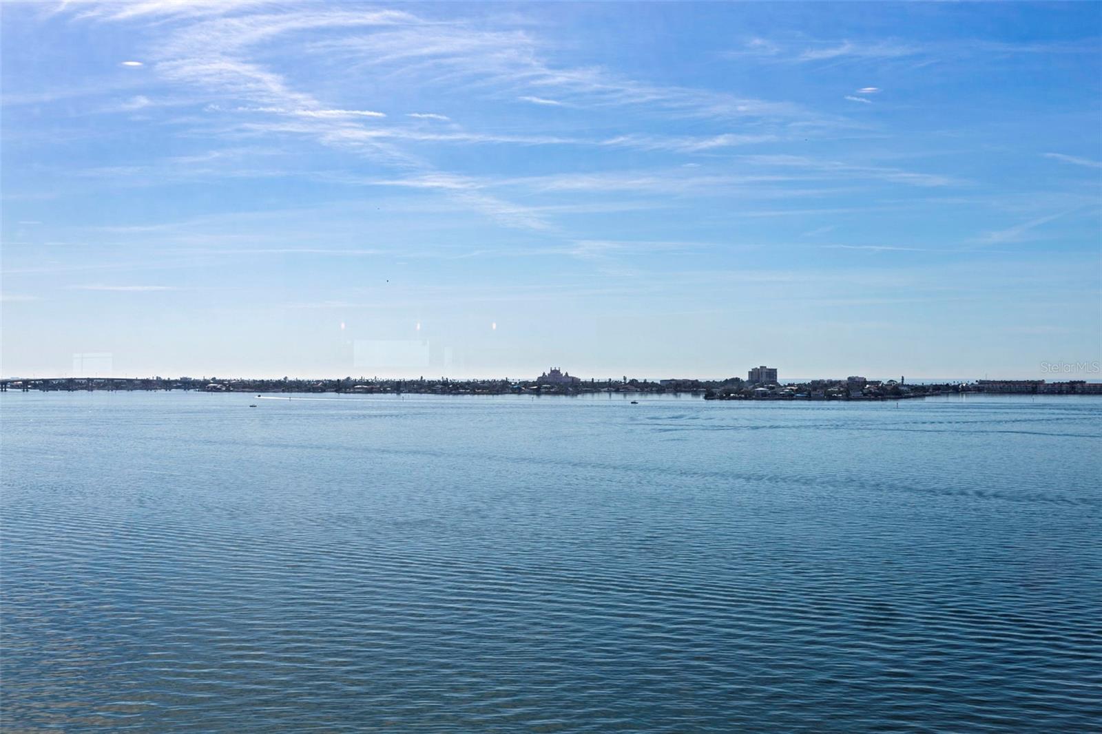 6020 SHORE BLVD S #1101