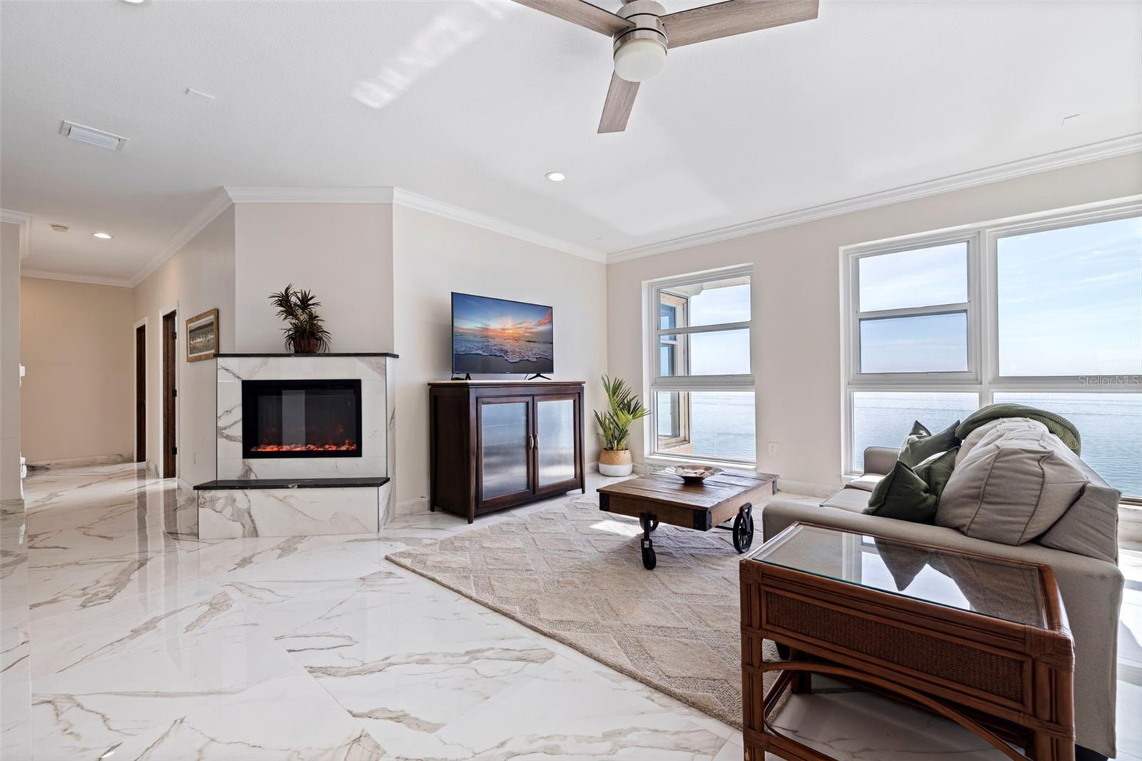 6020 SHORE BLVD S #1101