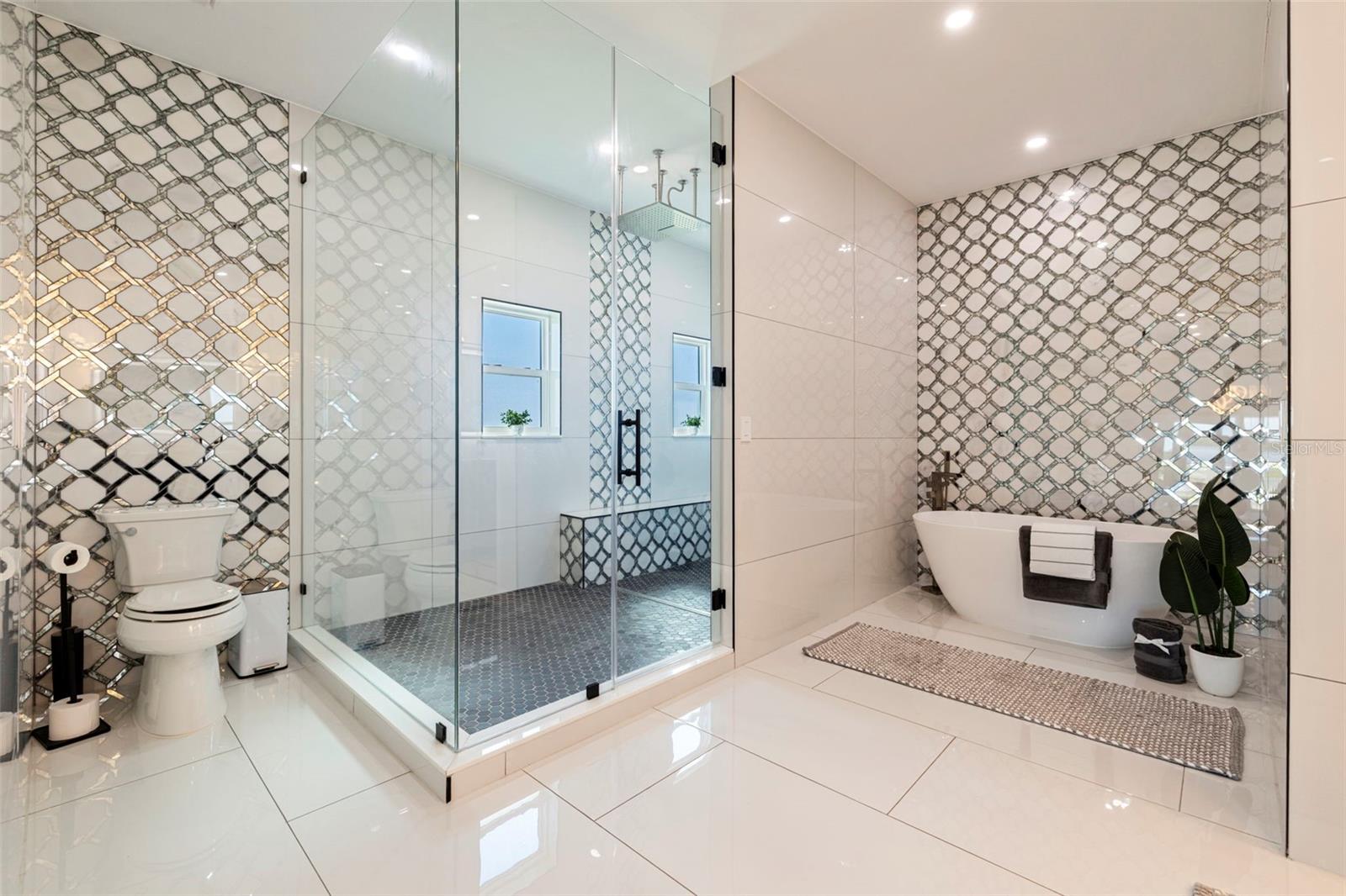 6062 BAYOU GRANDE BLVD NE