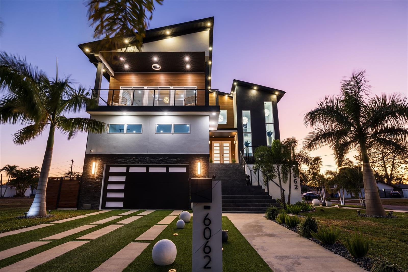 6062 BAYOU GRANDE BLVD NE