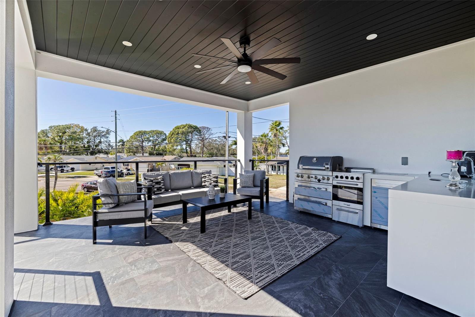 6062 BAYOU GRANDE BLVD NE