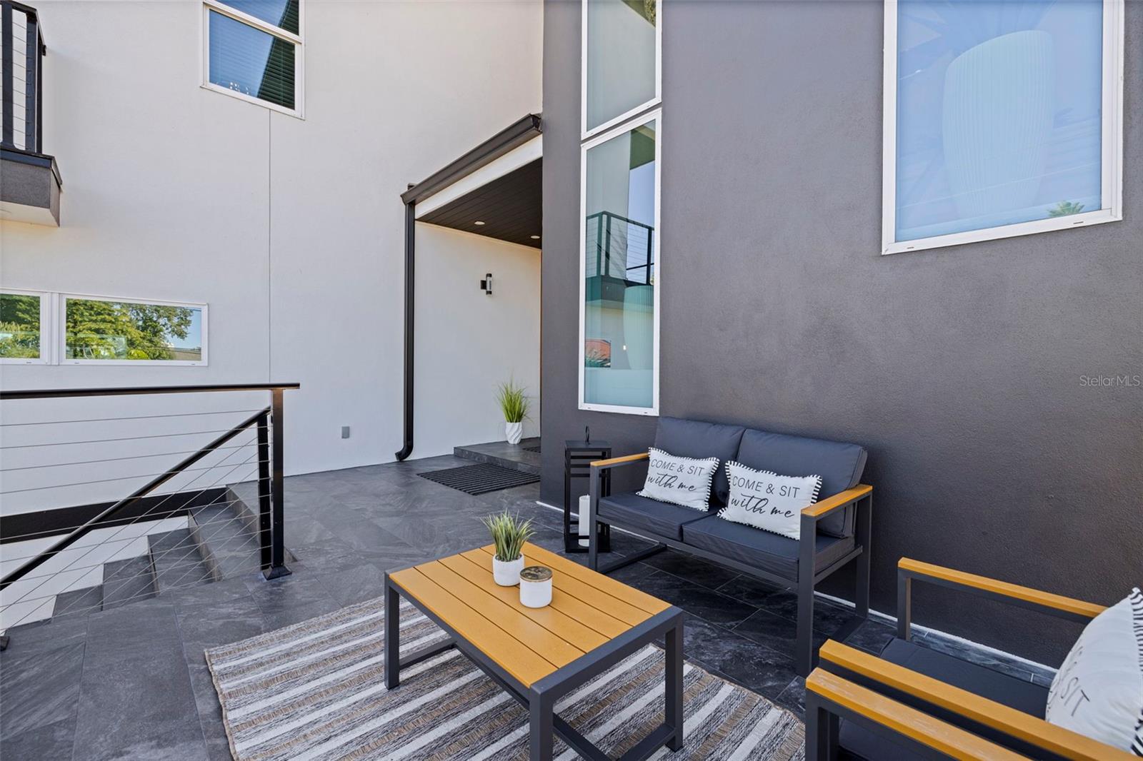 6062 BAYOU GRANDE BLVD NE