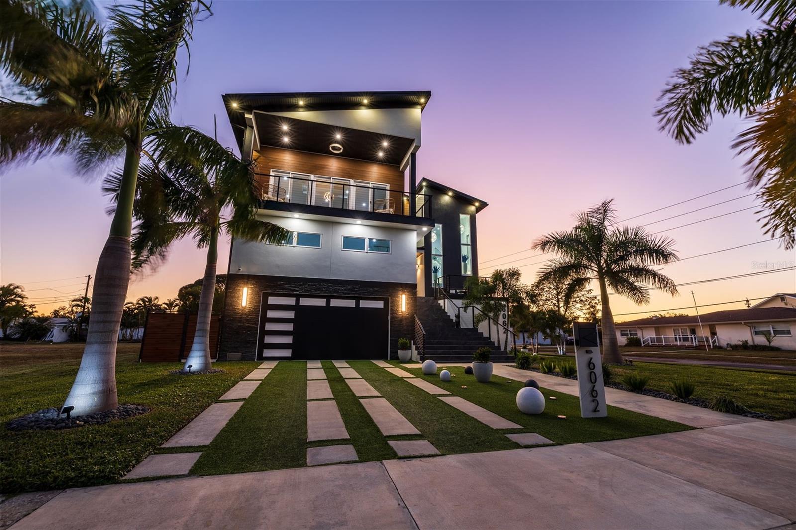 6062 BAYOU GRANDE BLVD NE