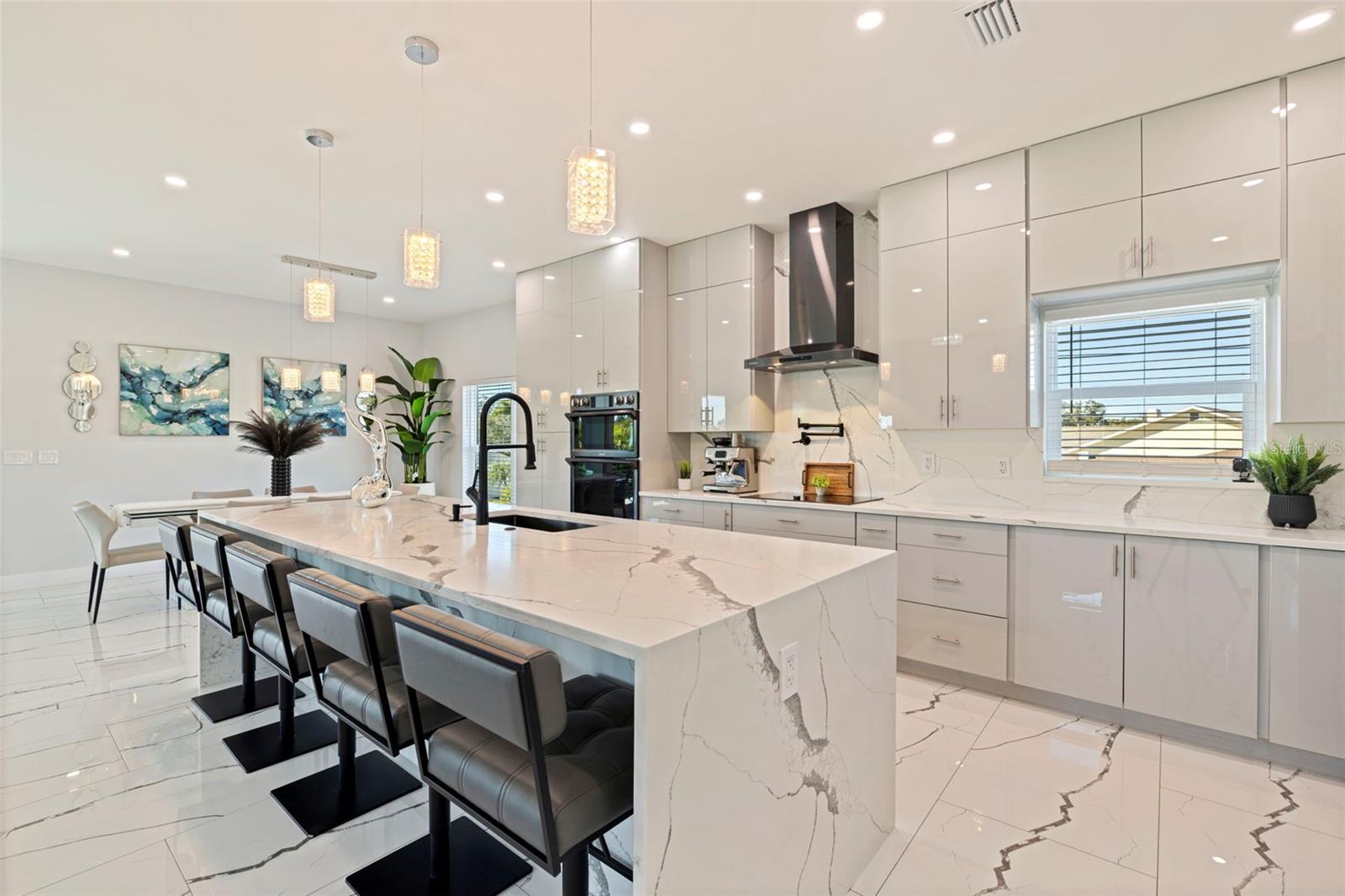 6062 BAYOU GRANDE BLVD NE