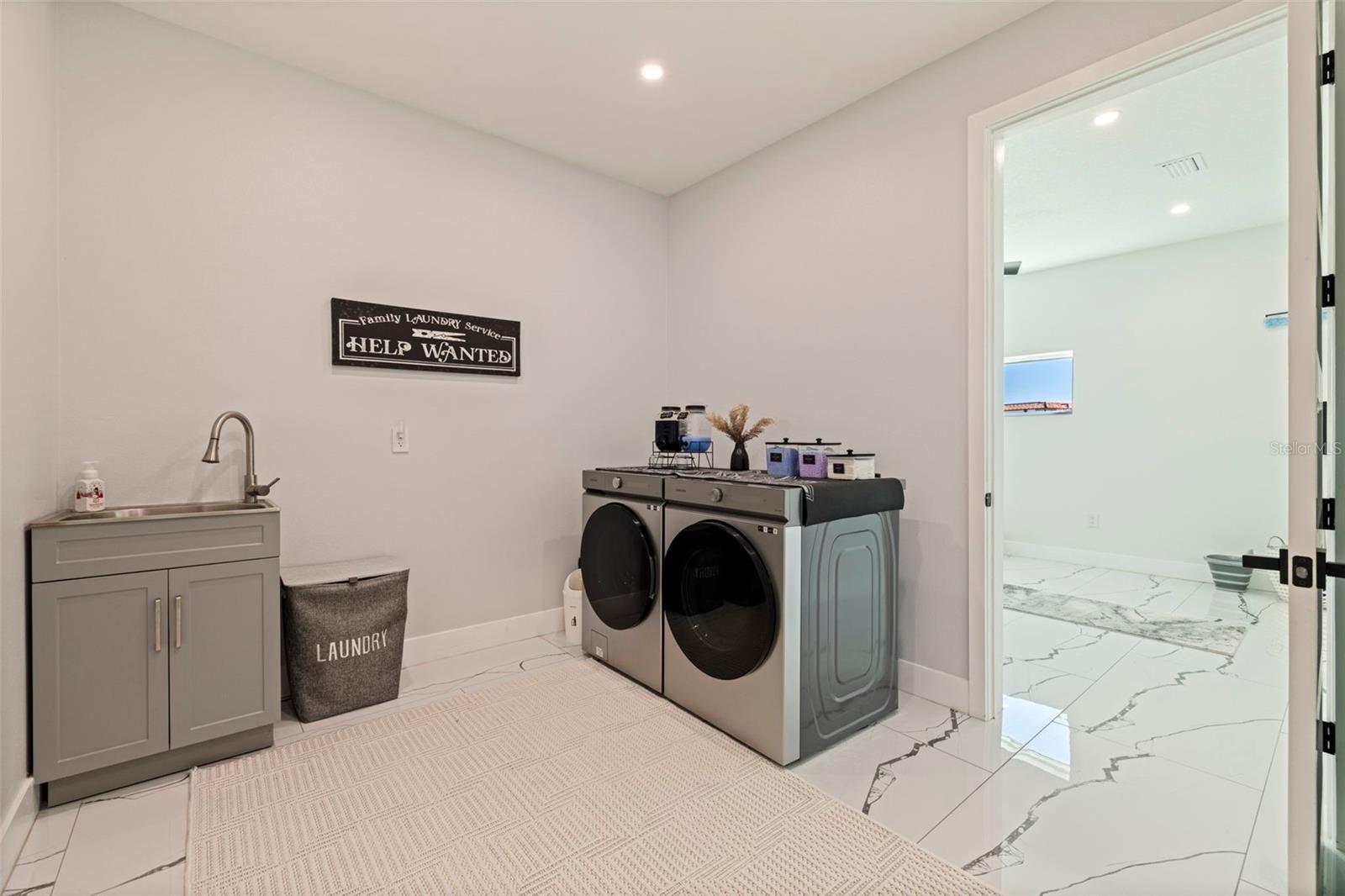 6062 BAYOU GRANDE BLVD NE