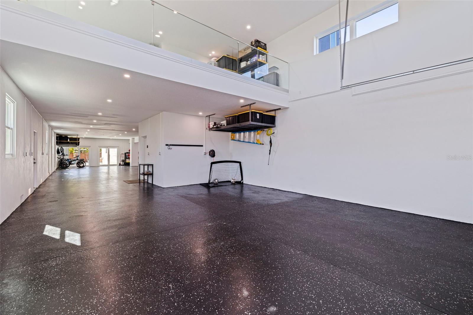 6062 BAYOU GRANDE BLVD NE