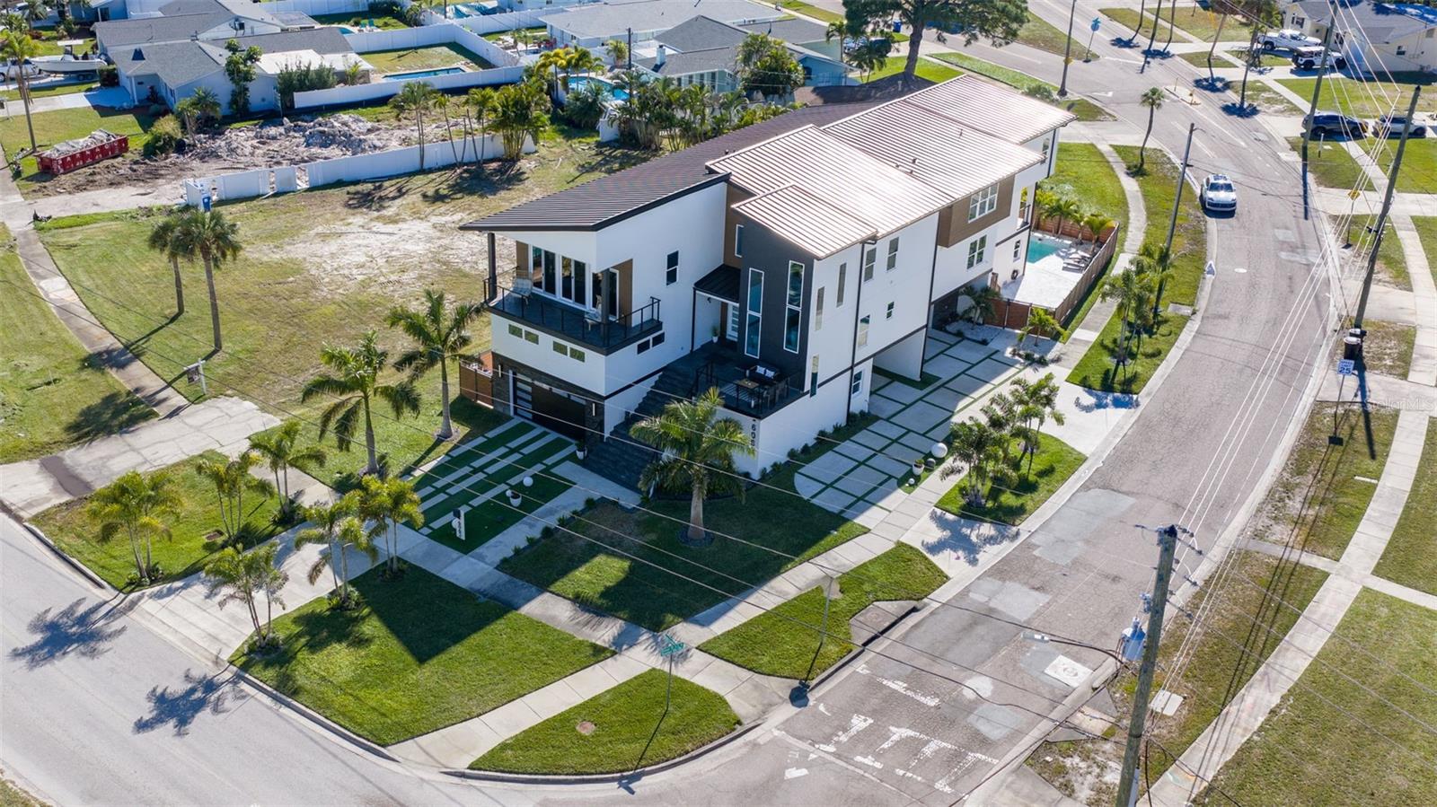 6062 BAYOU GRANDE BLVD NE