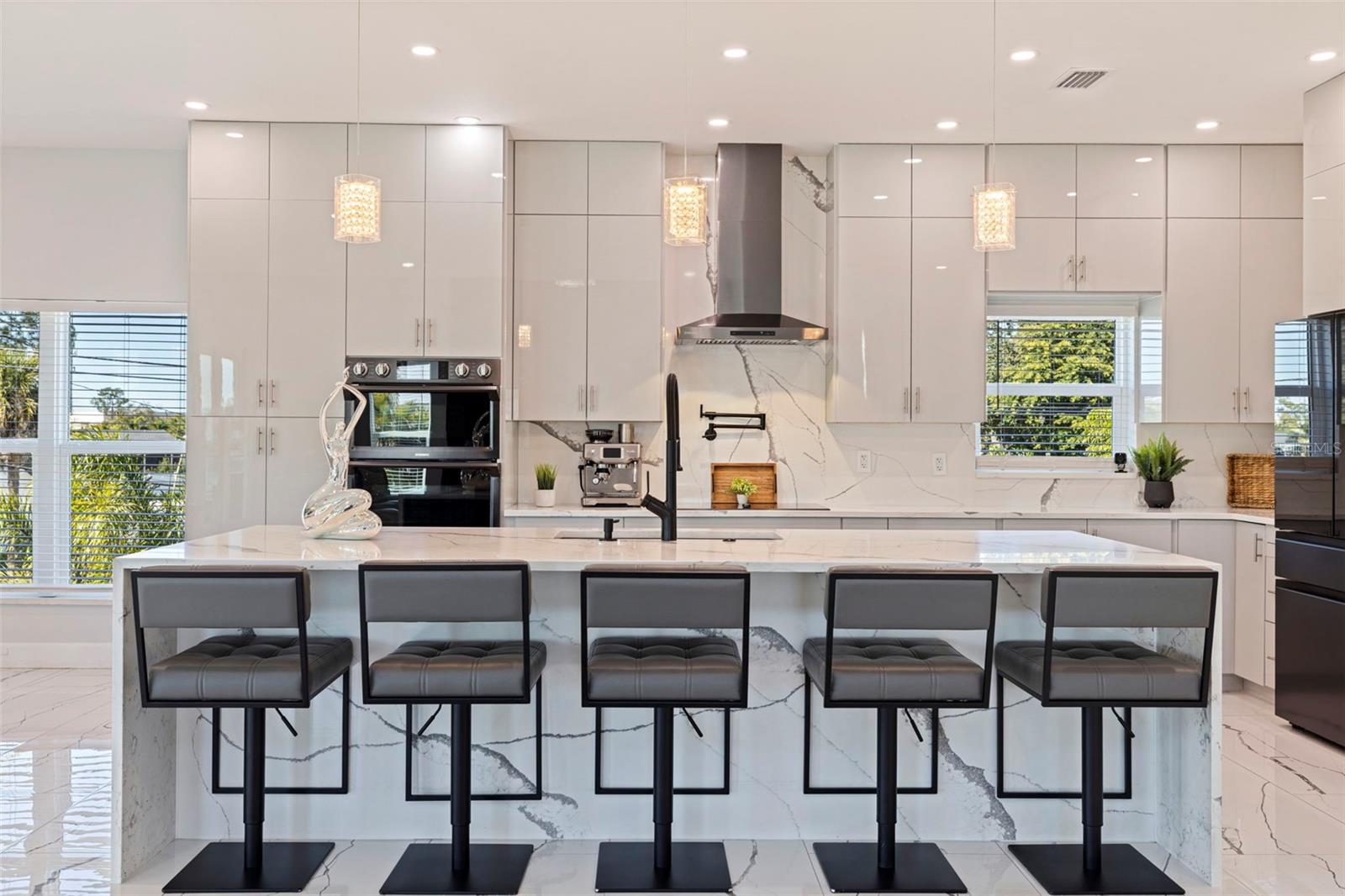 6062 BAYOU GRANDE BLVD NE