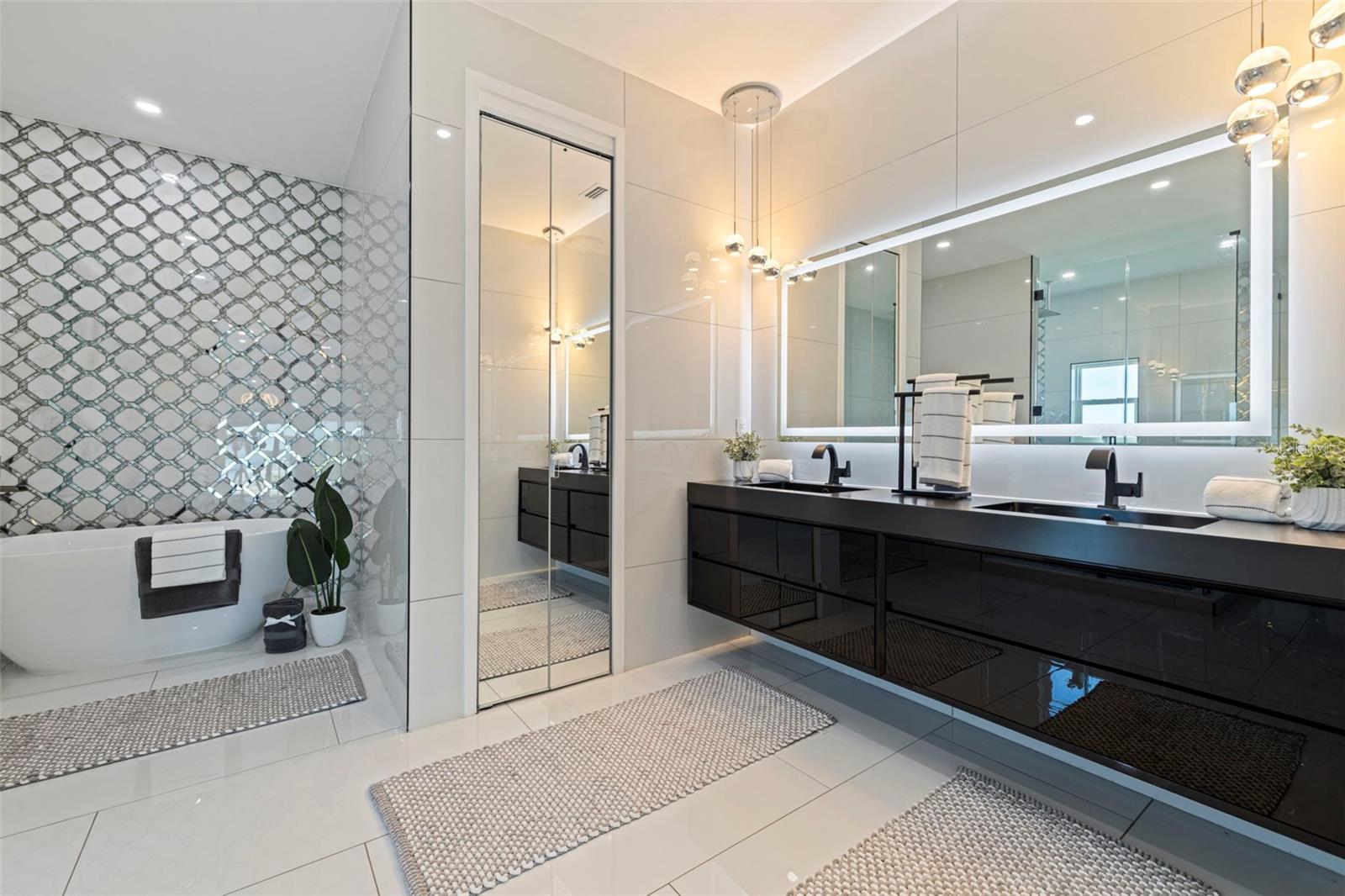 6062 BAYOU GRANDE BLVD NE