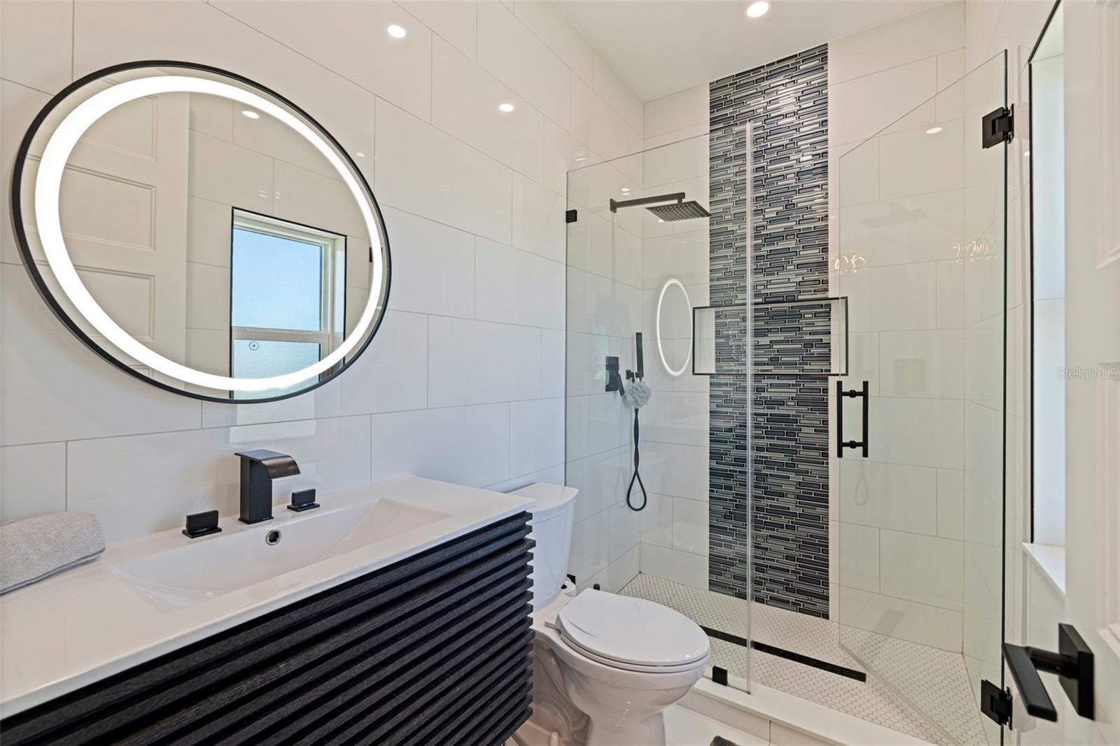 6062 BAYOU GRANDE BLVD NE