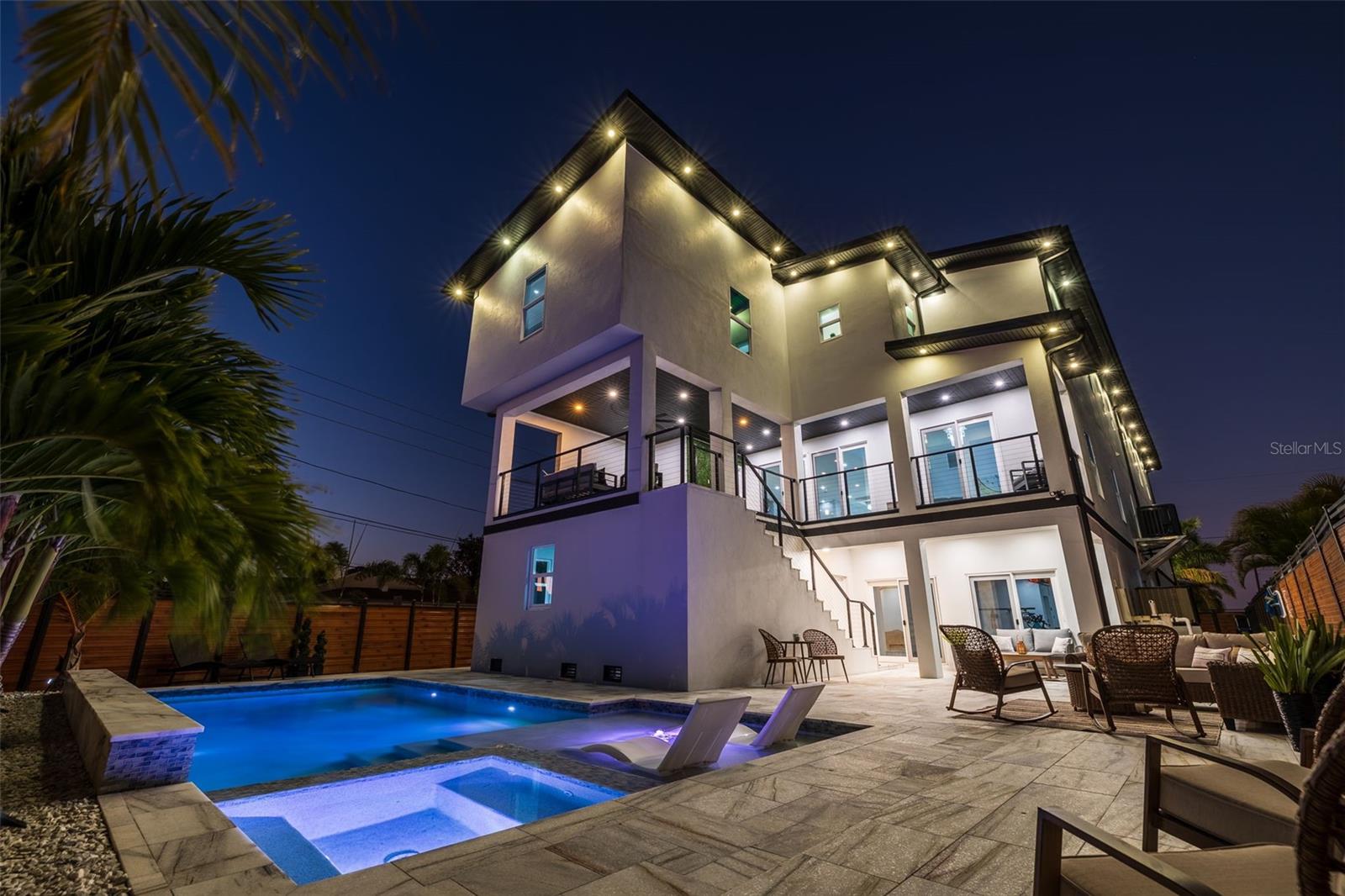 6062 BAYOU GRANDE BLVD NE