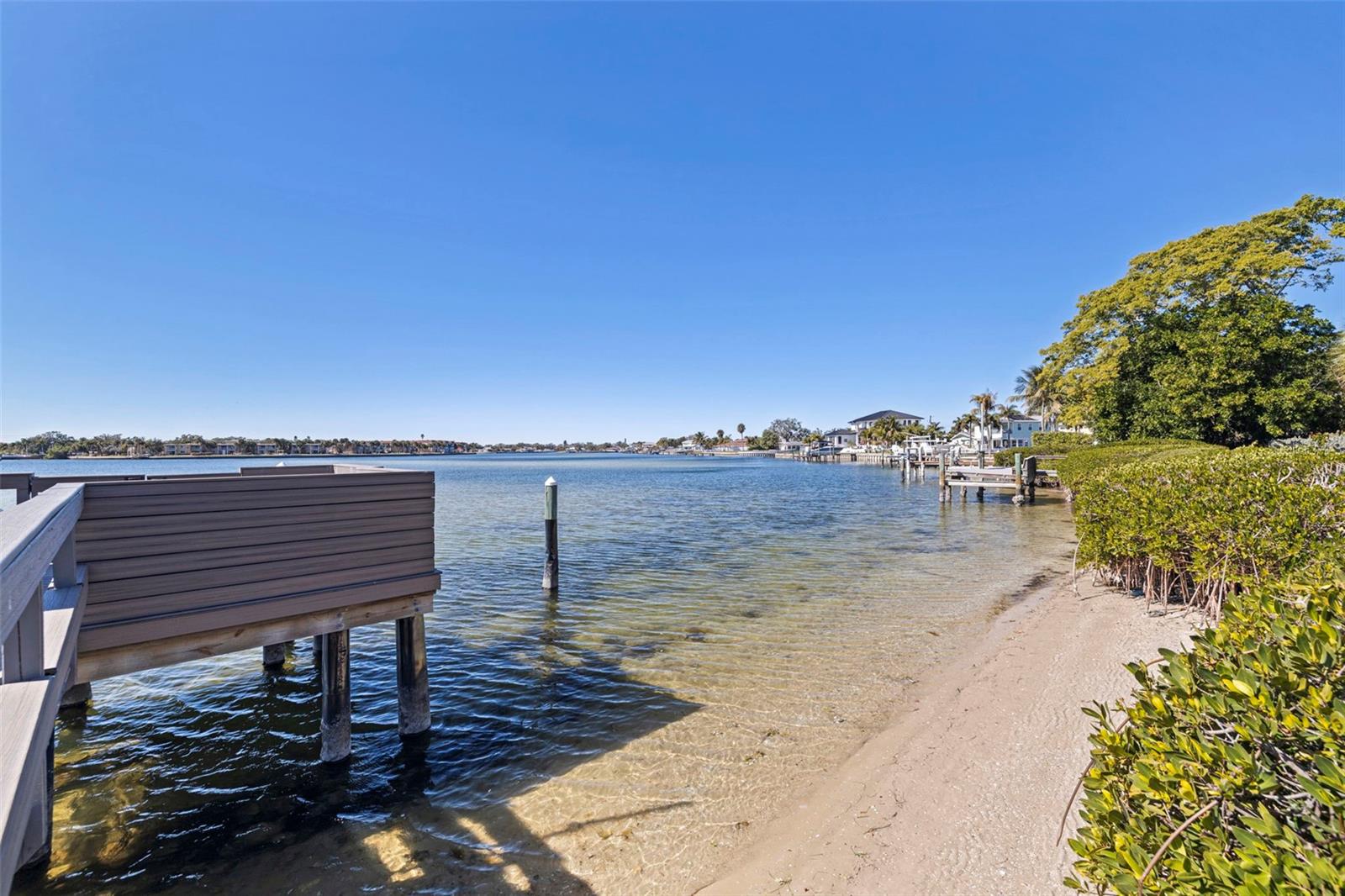 3830 SHORE ACRES BLVD NE