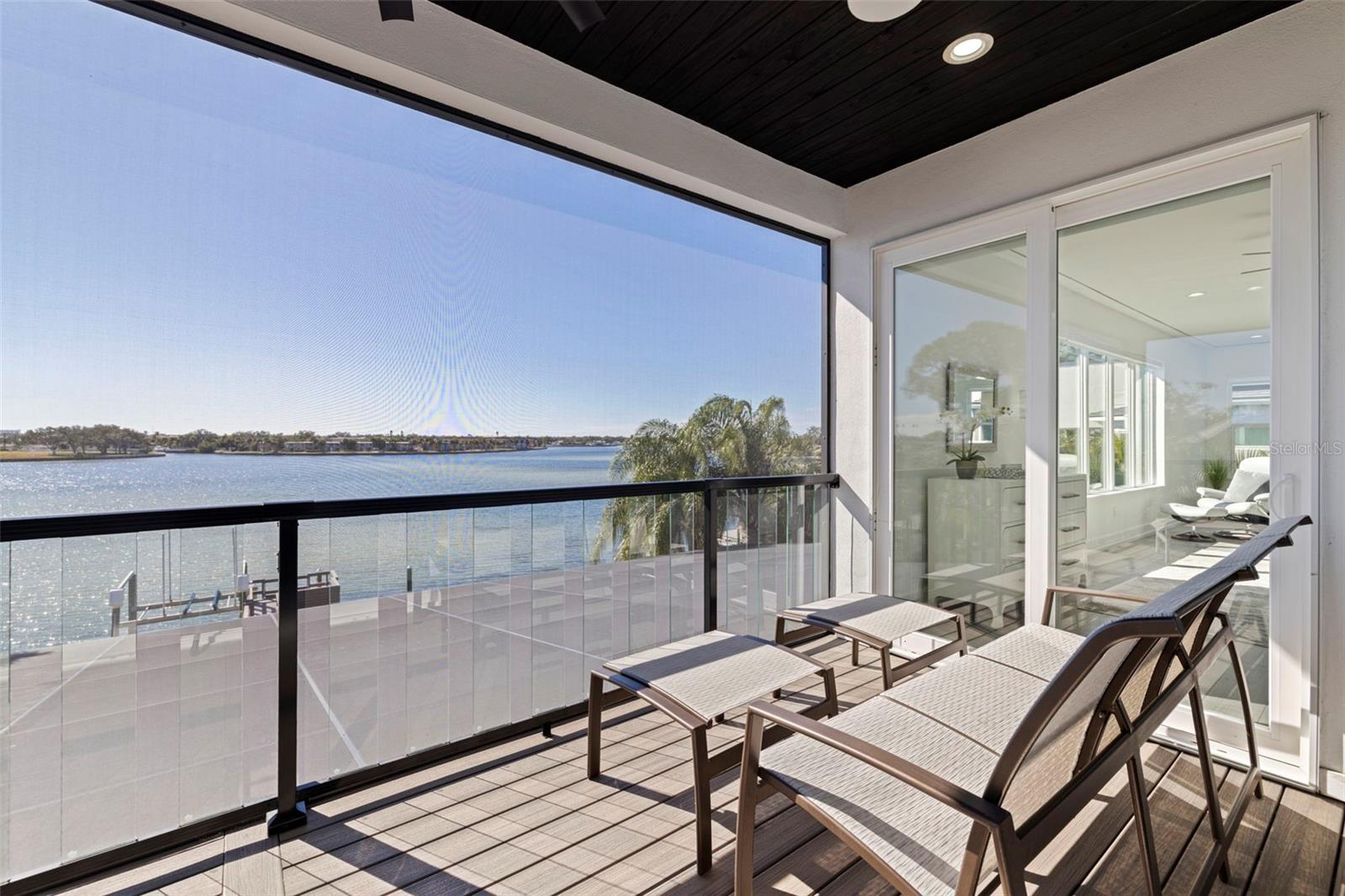 3830 SHORE ACRES BLVD NE