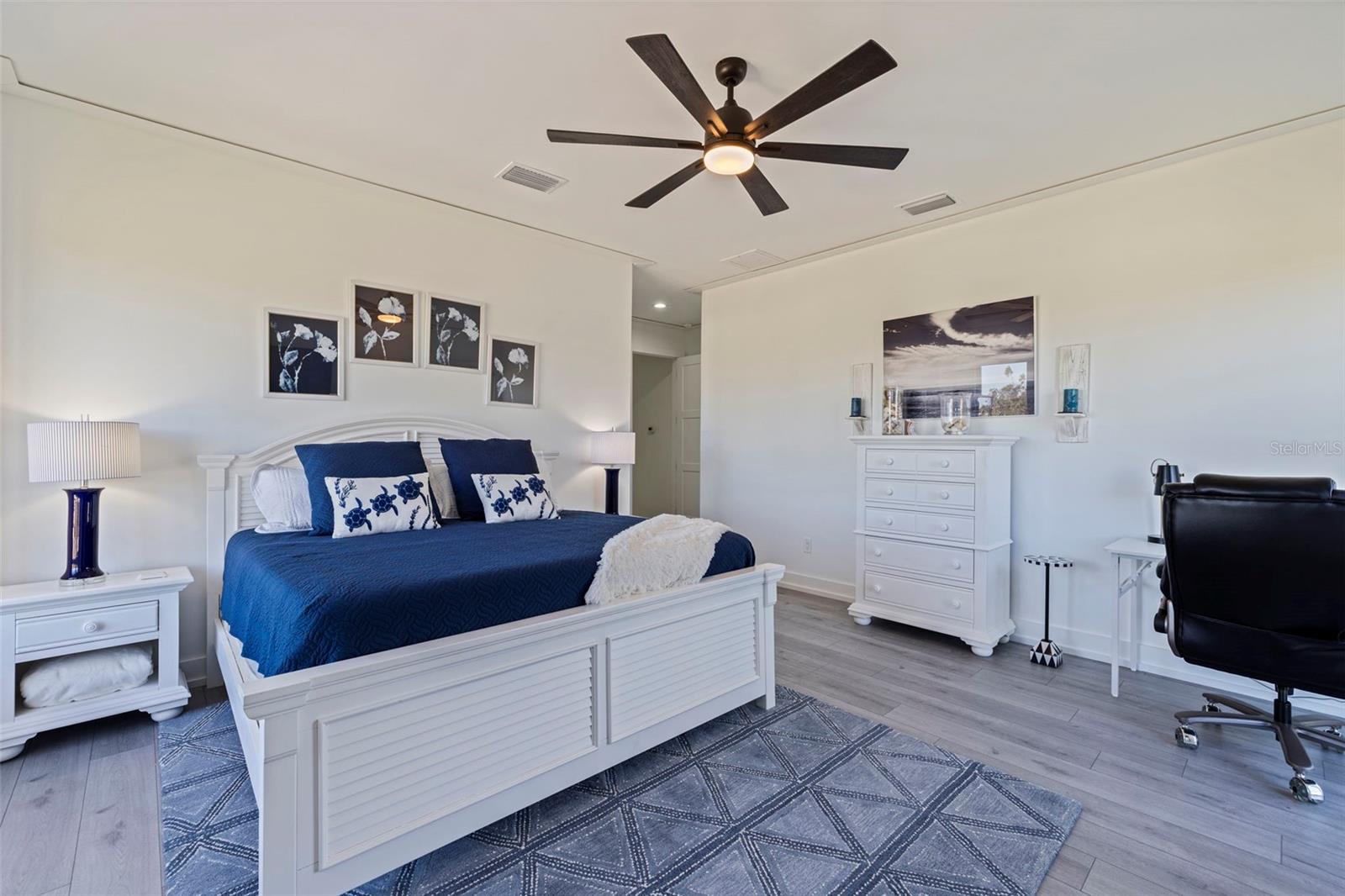 3830 SHORE ACRES BLVD NE