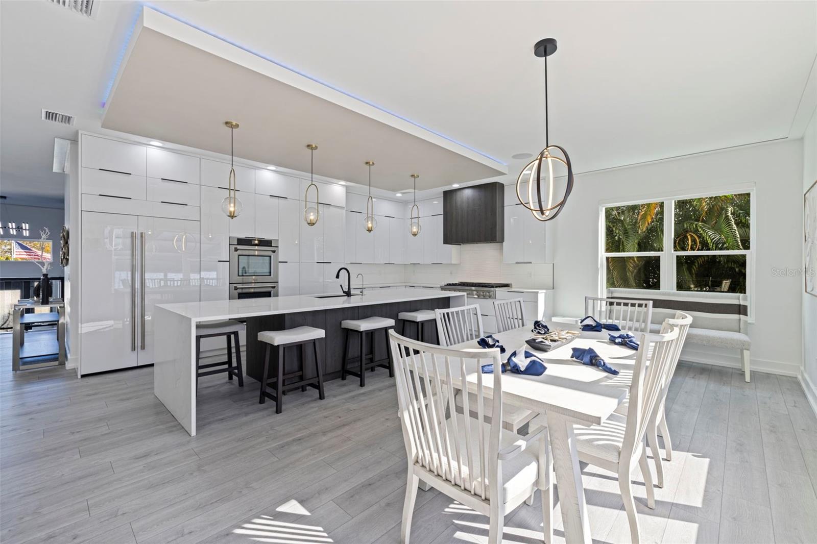 3830 SHORE ACRES BLVD NE