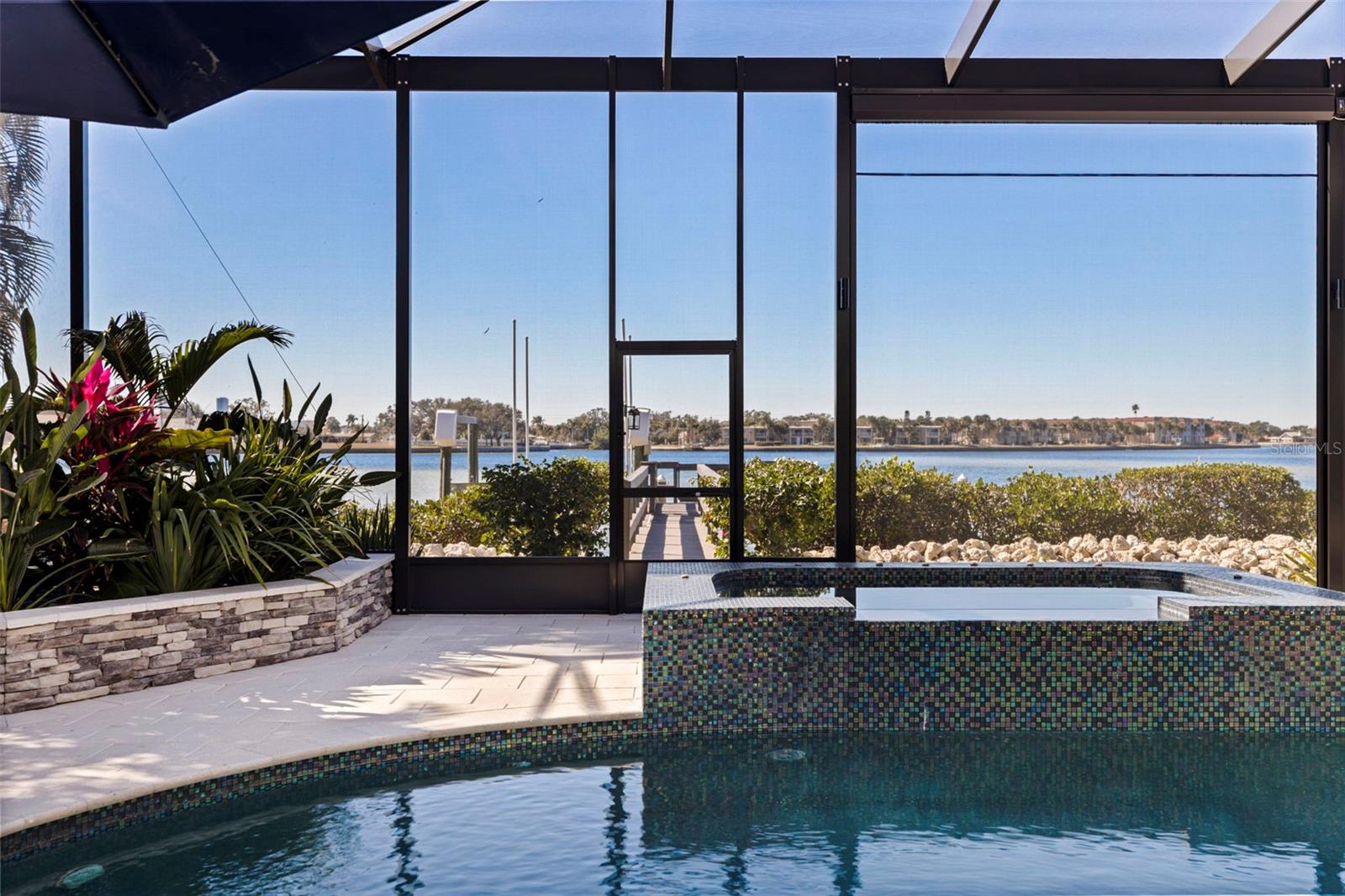 3830 SHORE ACRES BLVD NE