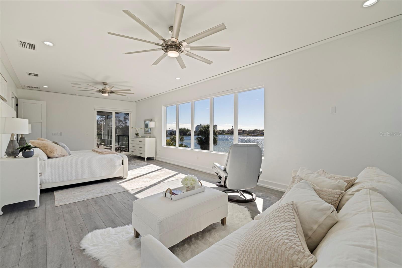 3830 SHORE ACRES BLVD NE